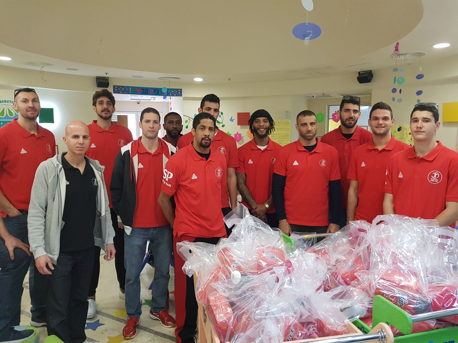 "שמח שהשחקנים נרתמו ובאו בלב רחב"