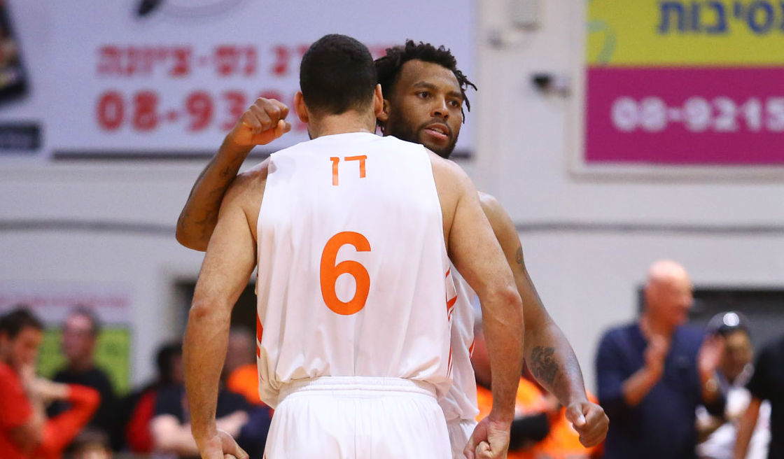 בישל מהפך: קאמבק גדול לקוק ונס ציונה