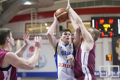 אליפות אירופה: ניצחון ניחומים לנוער