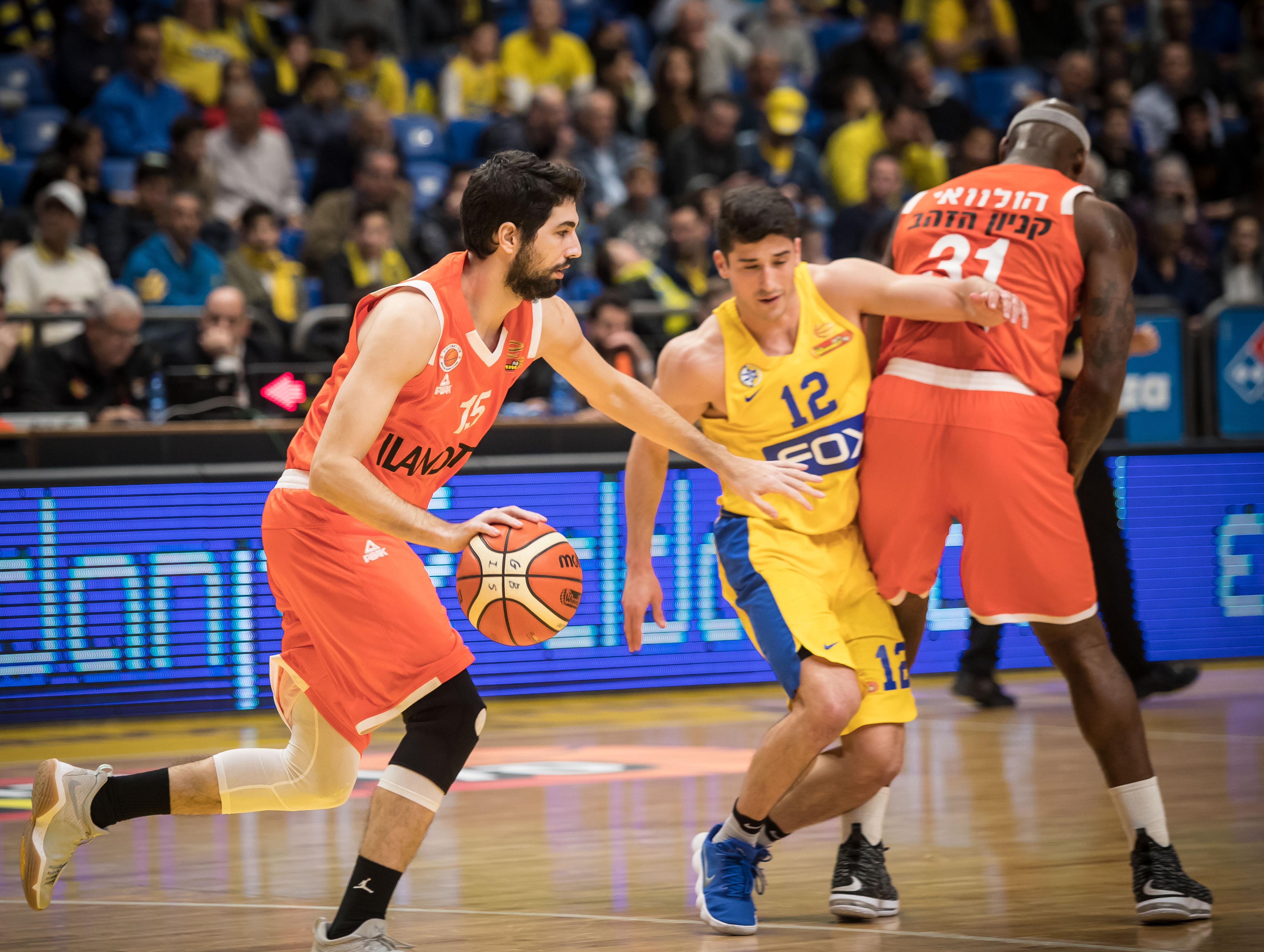 הערב: הצהובים מחפשים סוויפ בראשל"צ