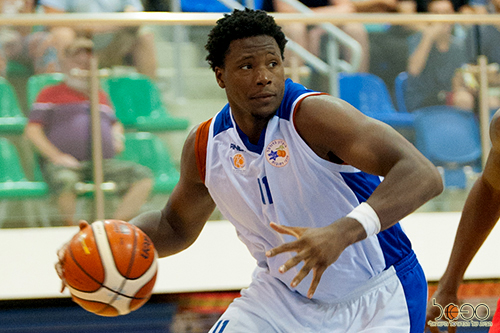 אוואן ייטס מגיע ללב המושבה