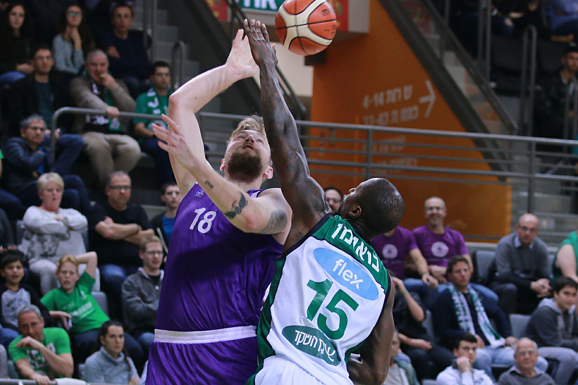 היום: קרב תחתית קריטי ברוממה