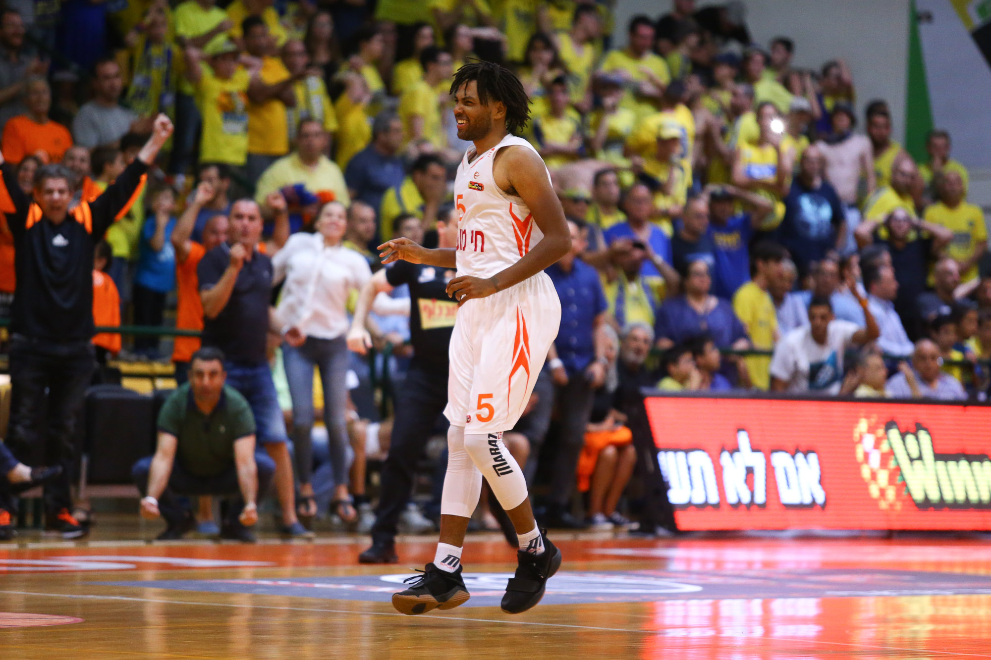 קאליף ווייאט חוזר להפועל "יונט" חולון