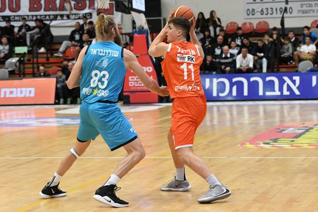 הבריחה הגדולה: ראשל"צ רצה 0:27 באילת