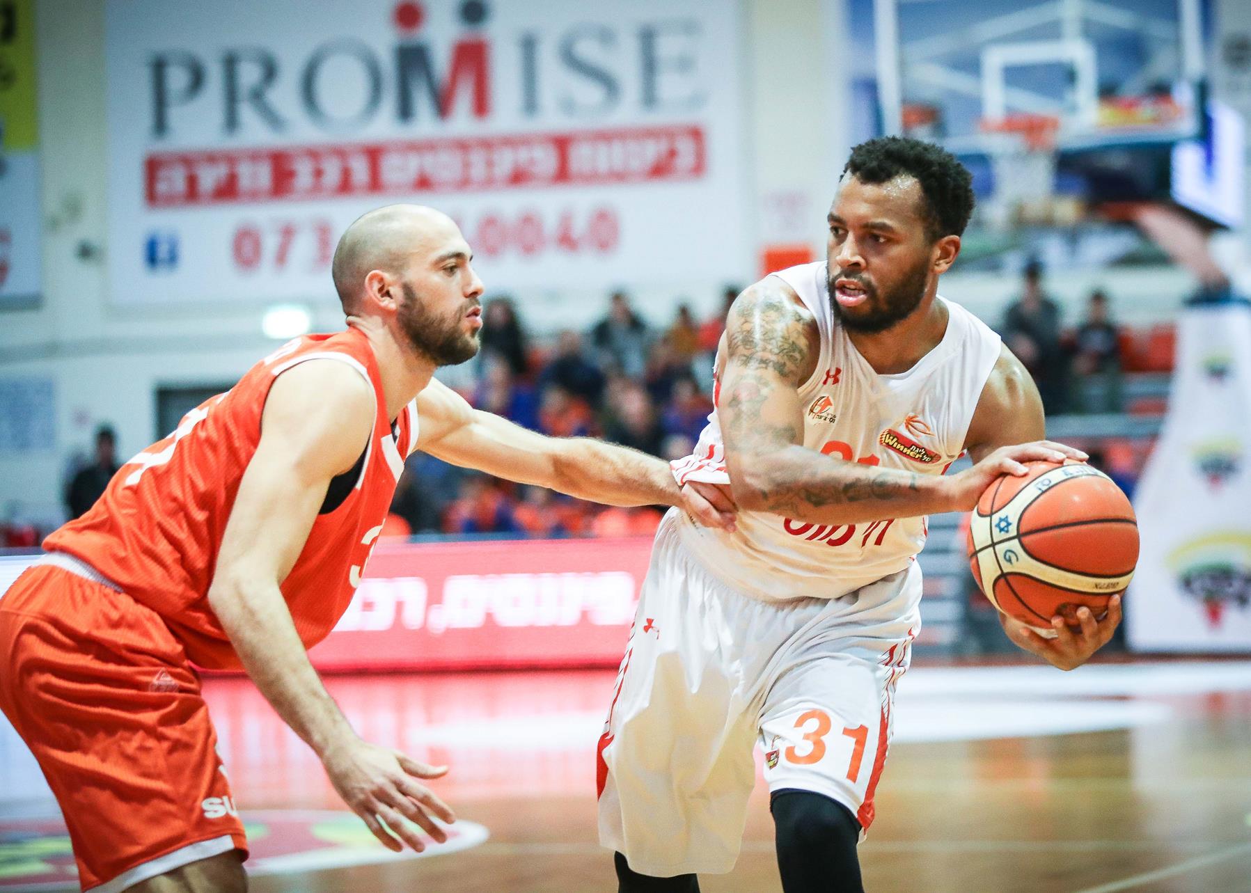 הוא כבר מוכן: קוק ניצח את ראשל"צ