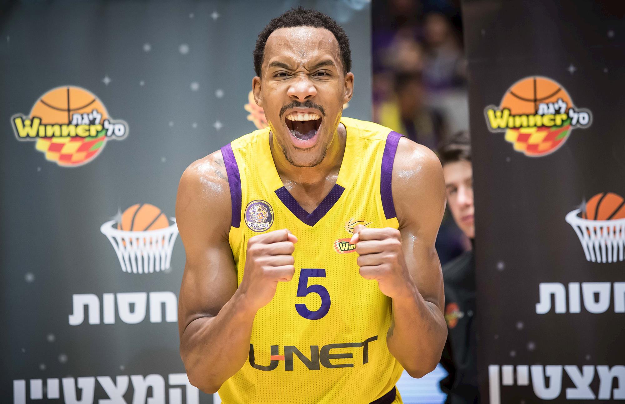 מצטיין המחזור ה-22: דריון אטקינס