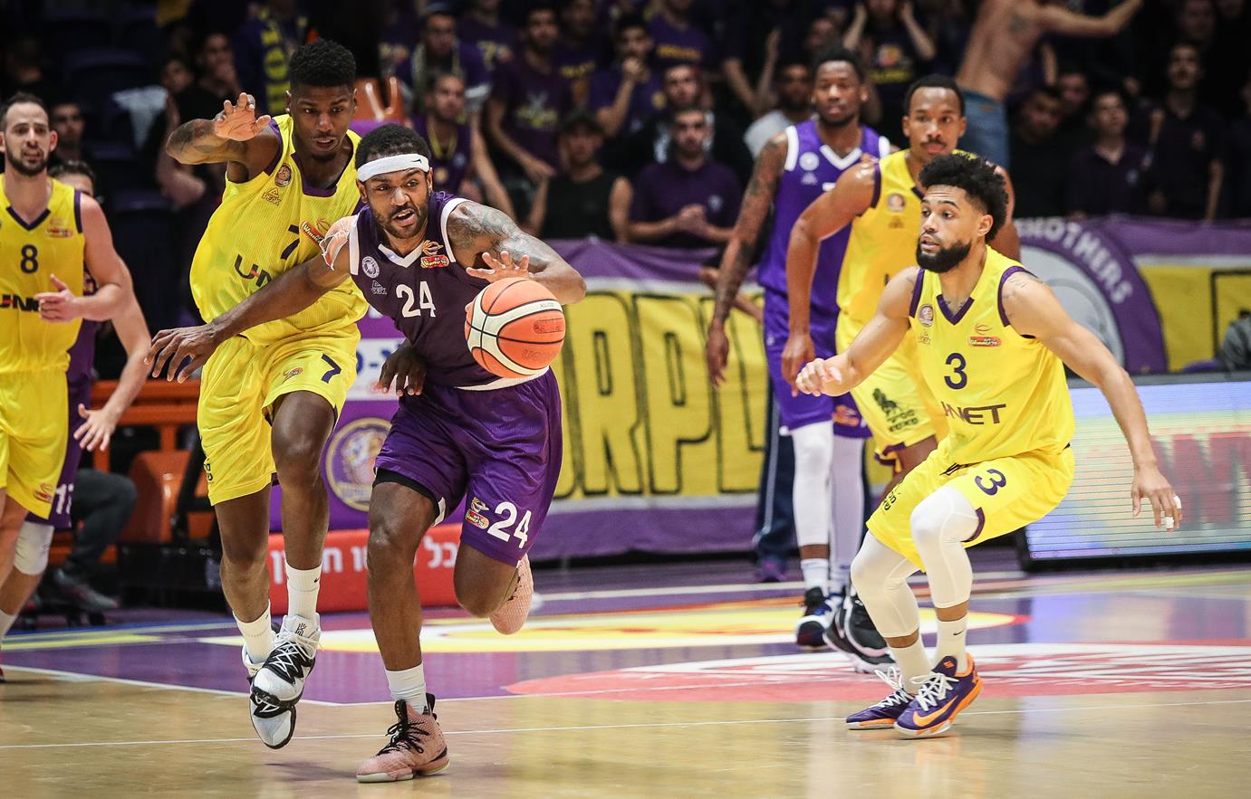 מצטיין המחזור ה-23: מייק הנרי