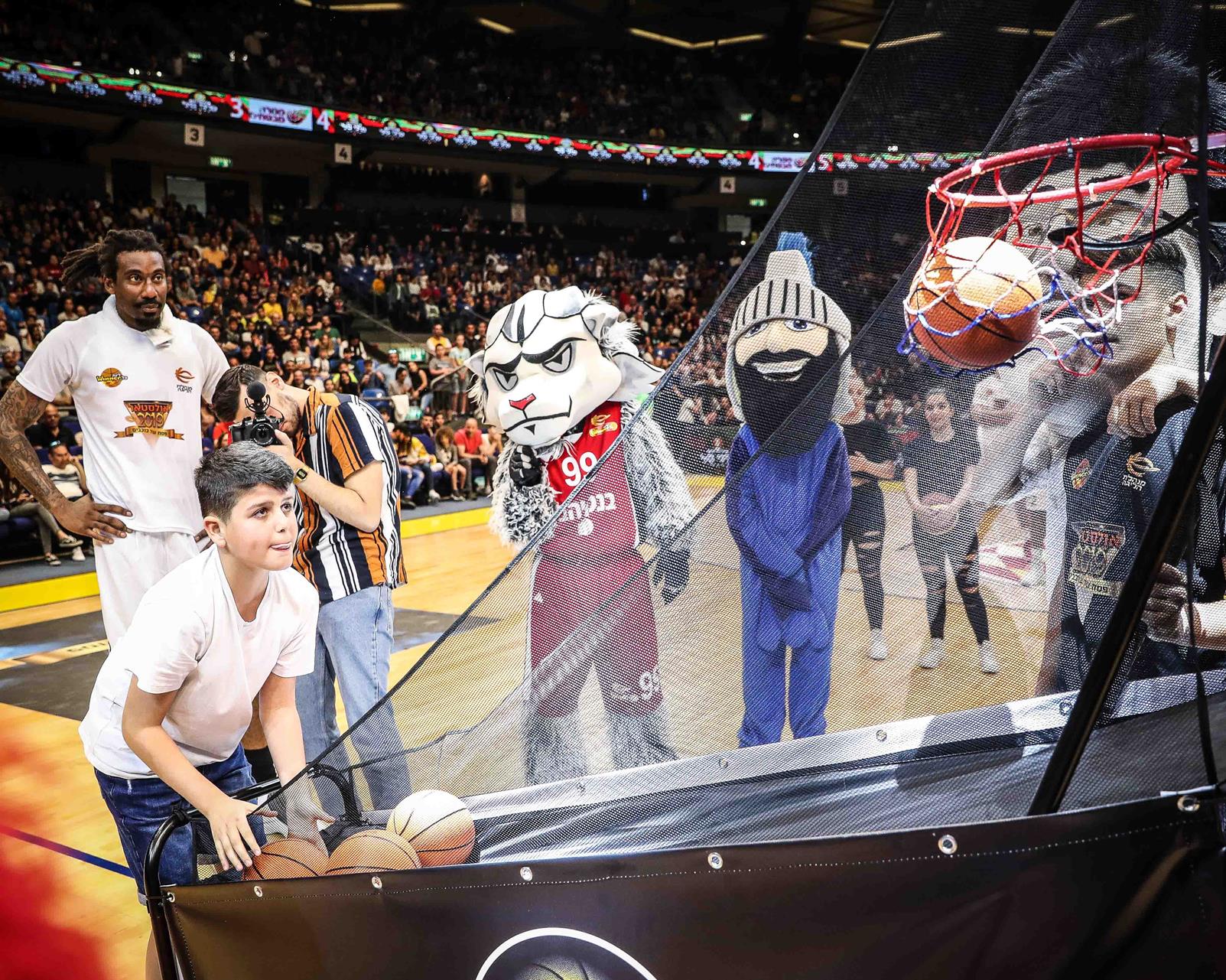 מיני-סל: חסין כמעט ניצח את אמארה