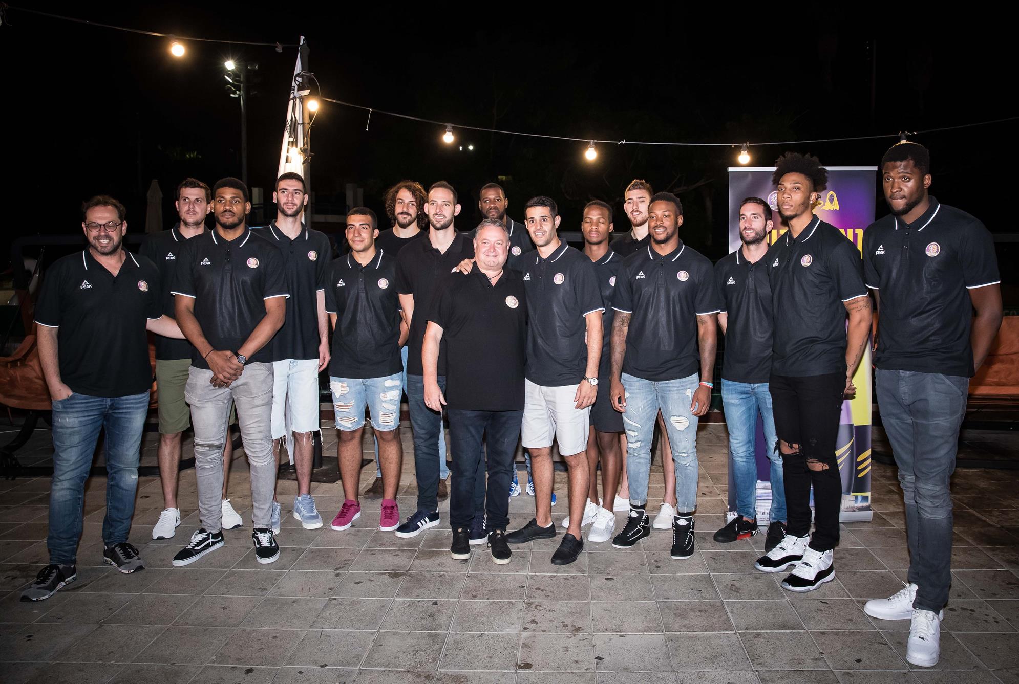 "מאחל לעצמי להיות כאן שנים כמו שמיר"