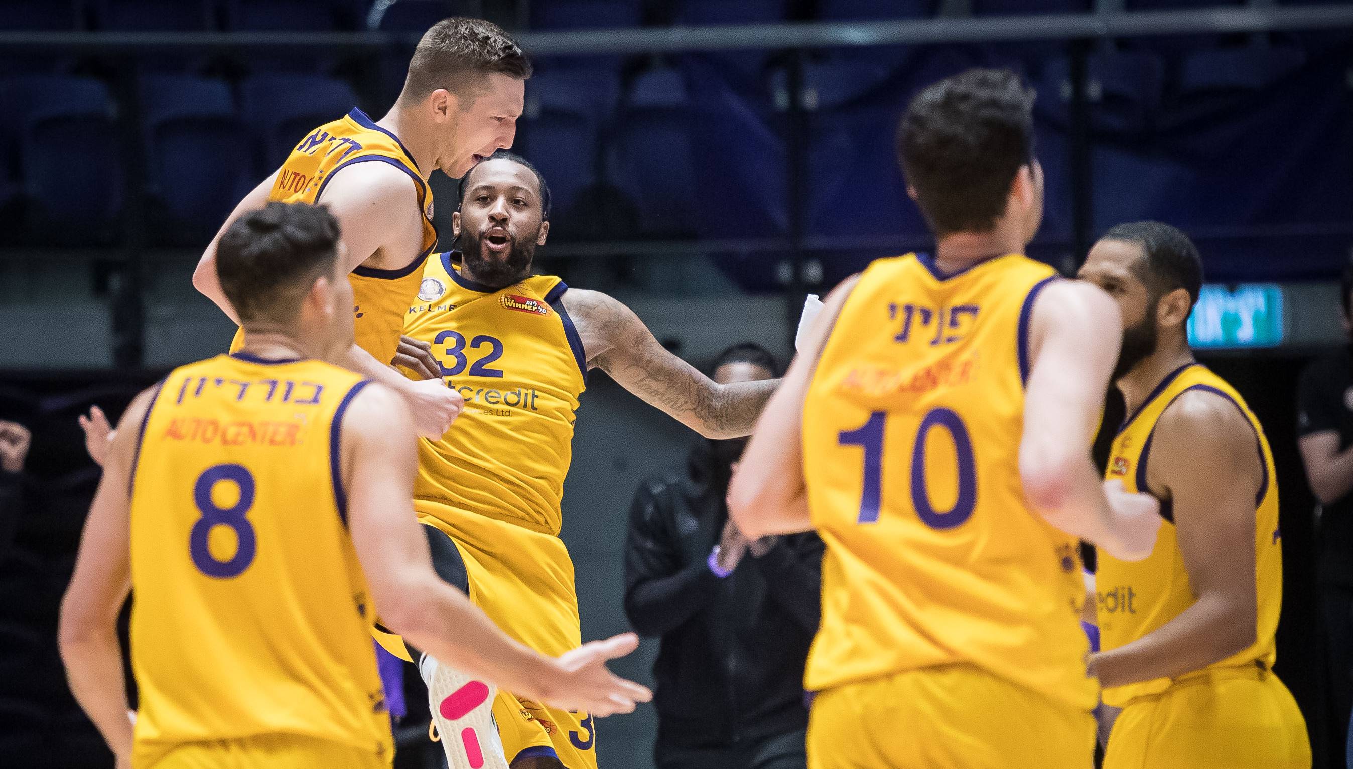 הגיעו לליגה: הסגולים גברו על האלופה