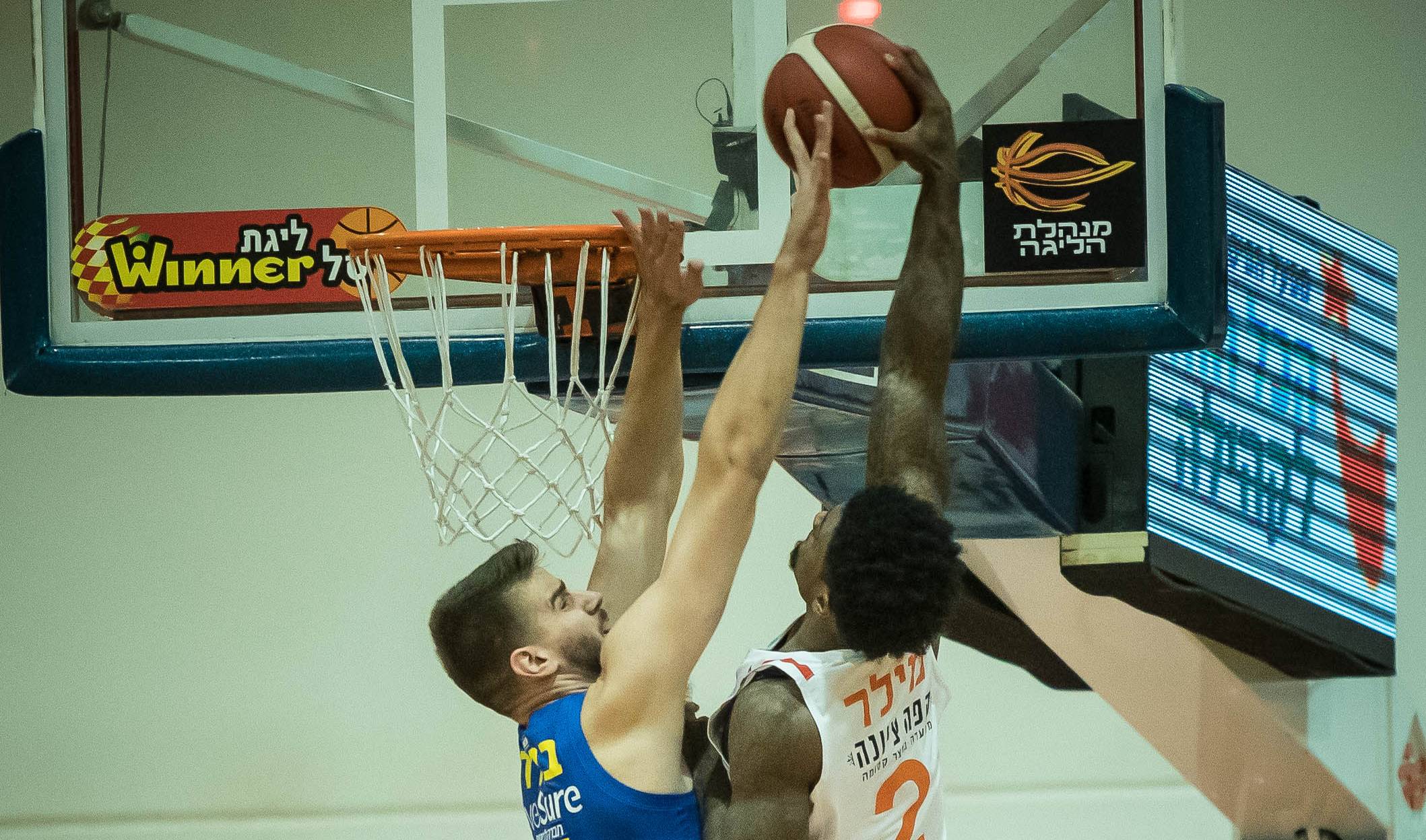 צפו: הפוסטר של מילר בפסגת הטופ 10