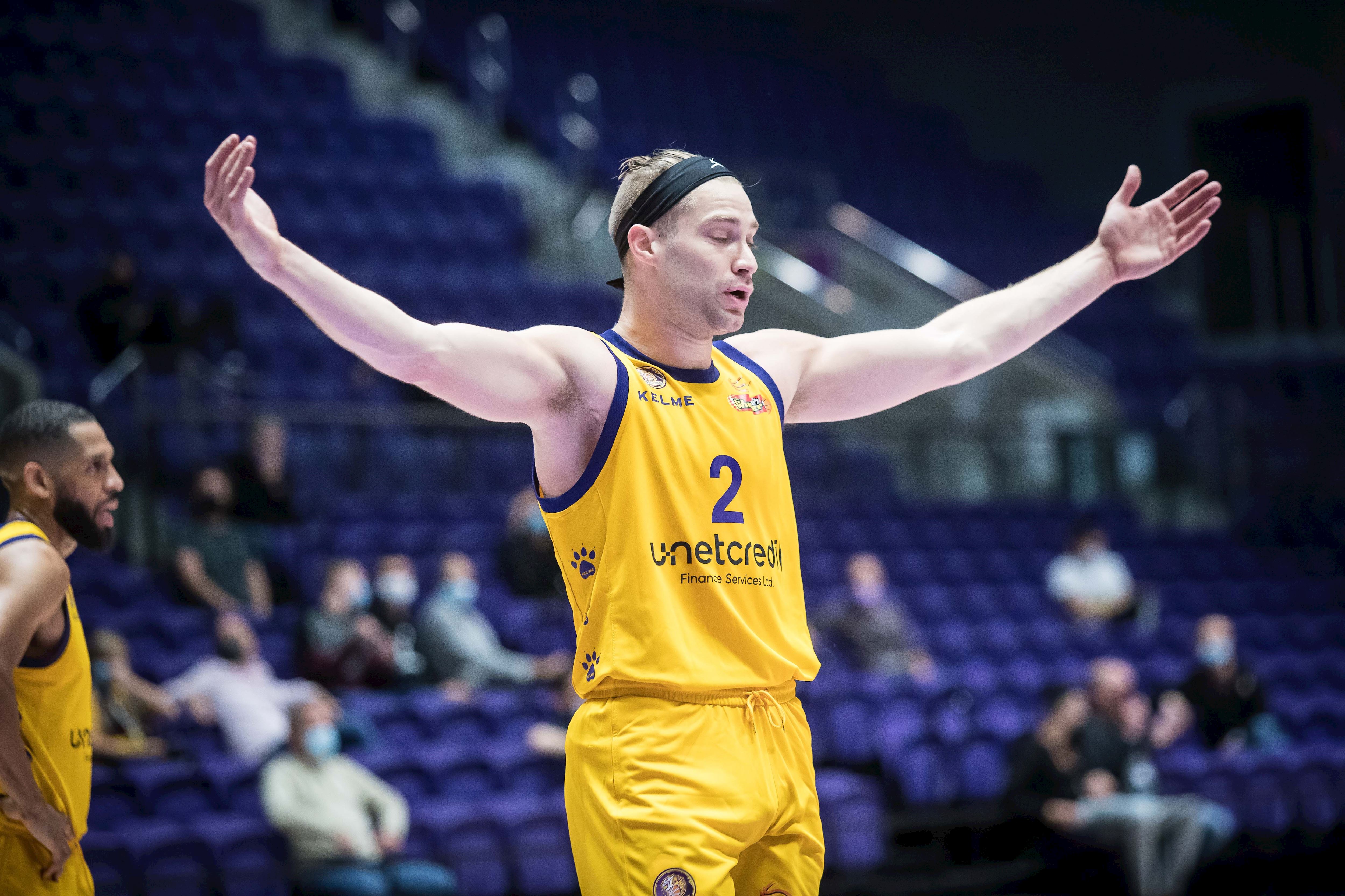 צפו: שיאי קריירה לוורקמן בנקודות ובמדד