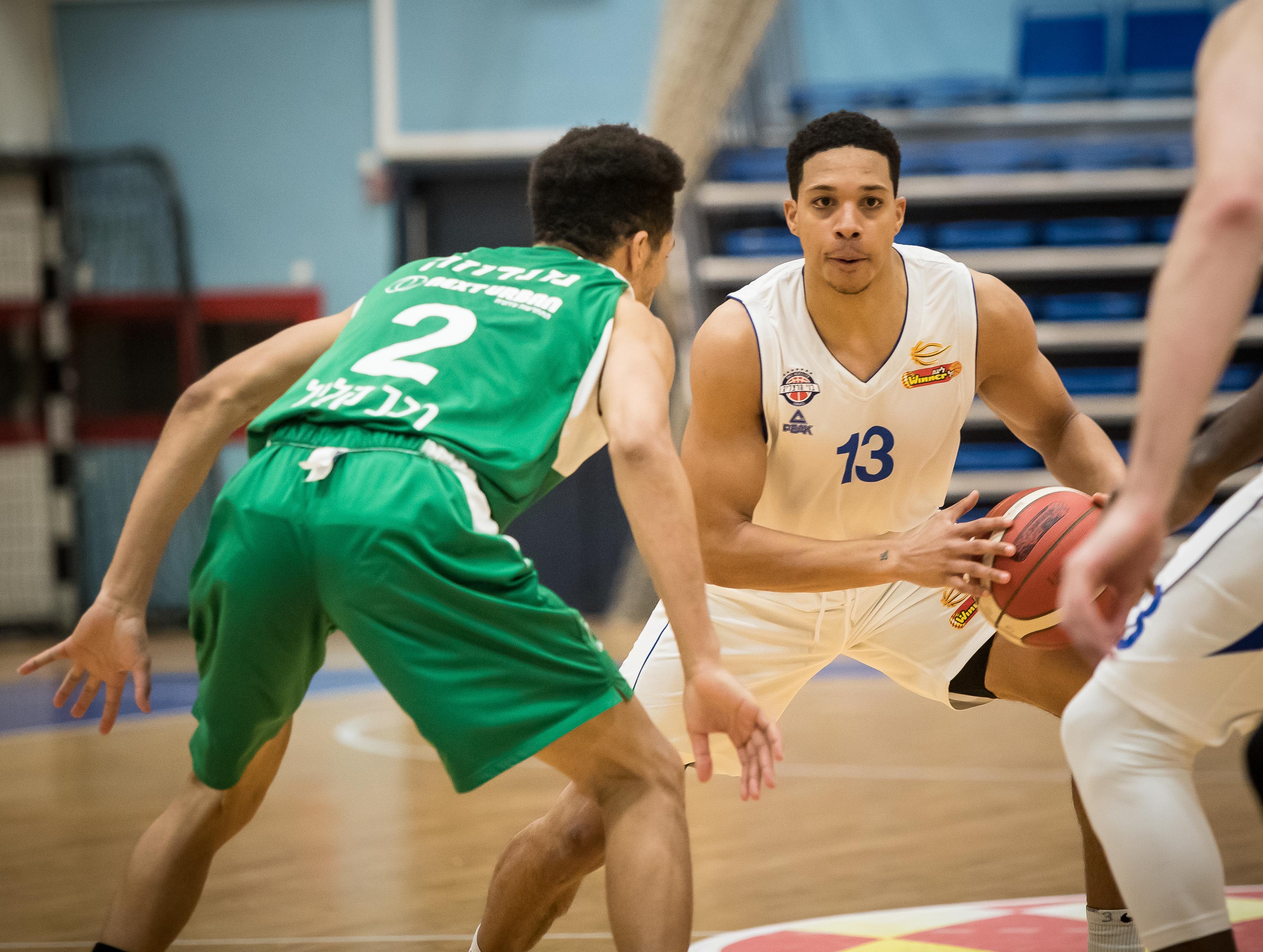 צפו: שיא מועדון לעבדול גאדי כבר בבכורה