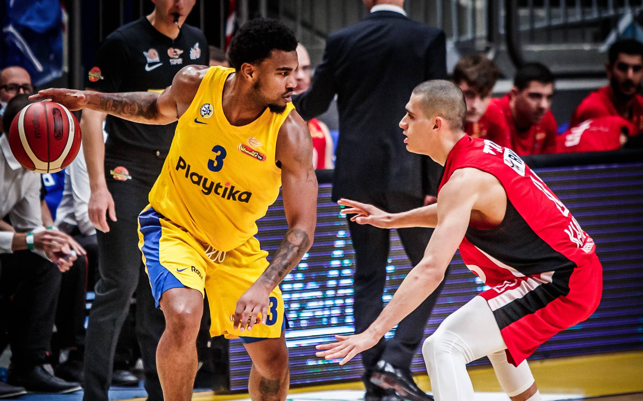 צפו: הדרבי הגדול של כריס ג'ונס