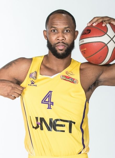 כריס ג'ונסון