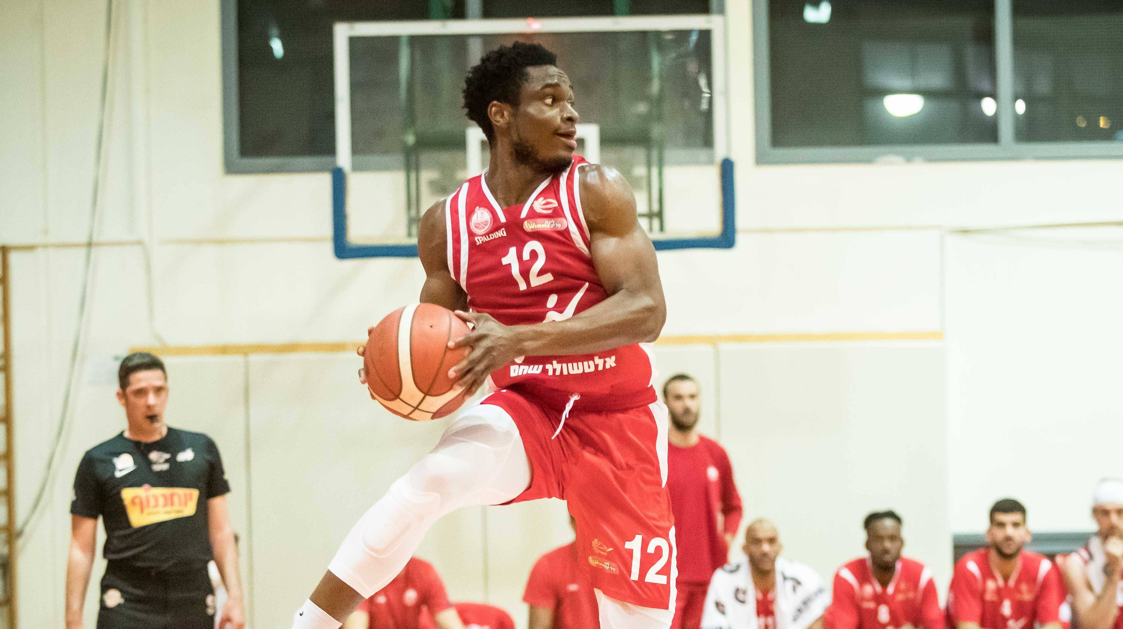 צפו: שיא קריירה מרשים לקיילב אגאדה