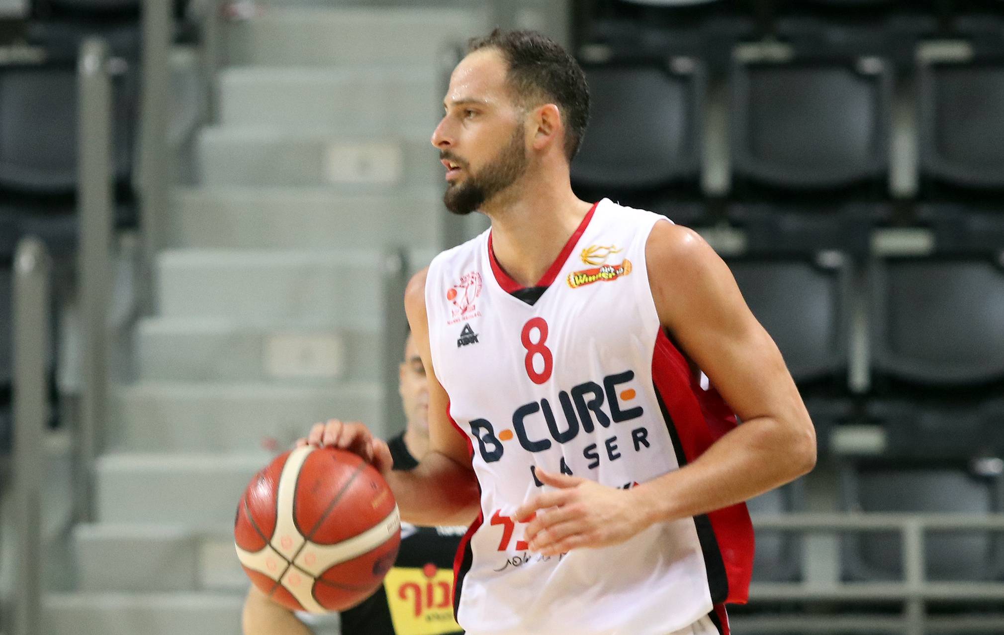 צפו: עמית שמחון חזר להפגיז מבחוץ