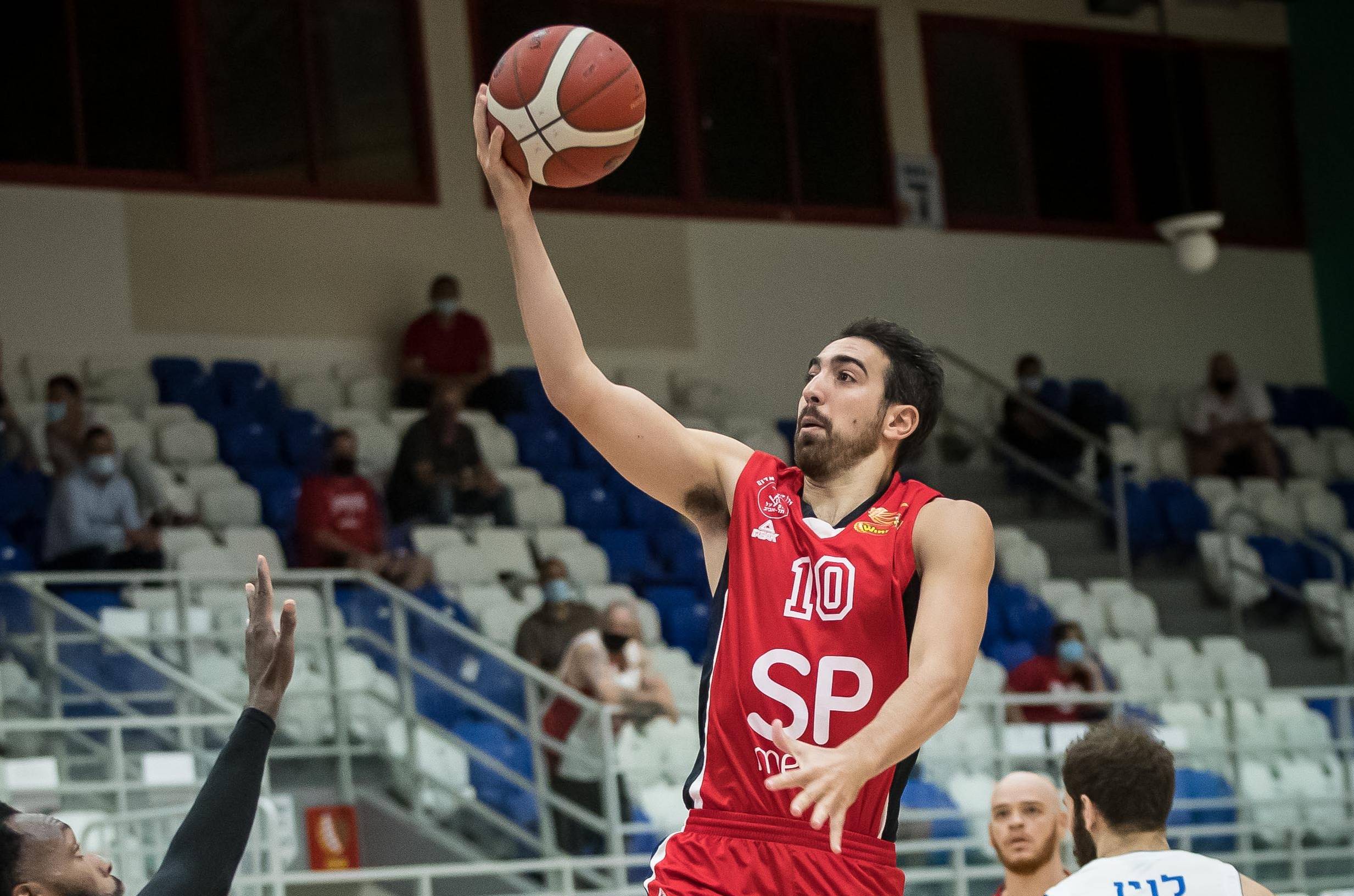 צפו: בר טימור הצטיין בניצחון בהרצליה