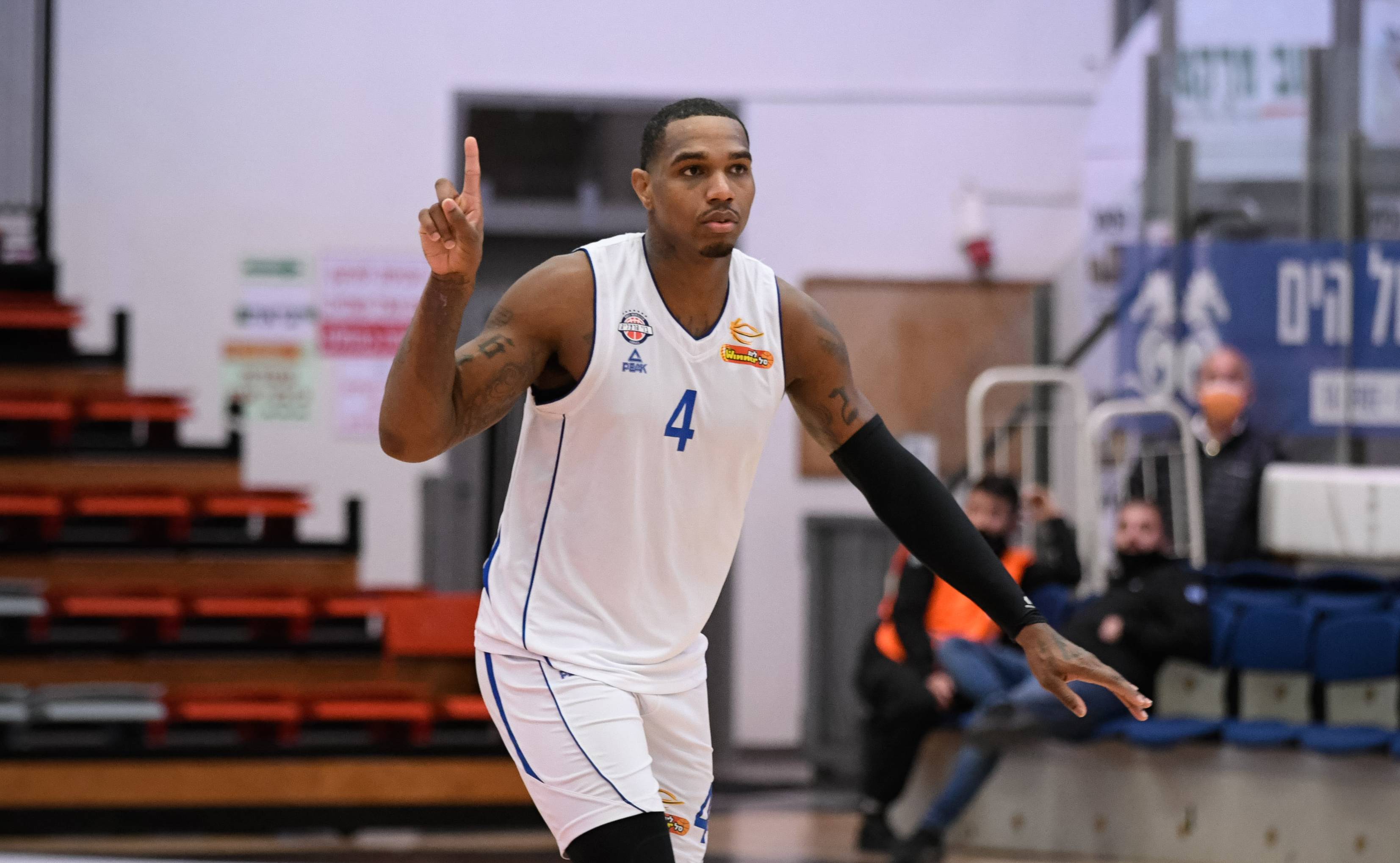 מצטיין ינואר-פברואר: קוטי קלארק