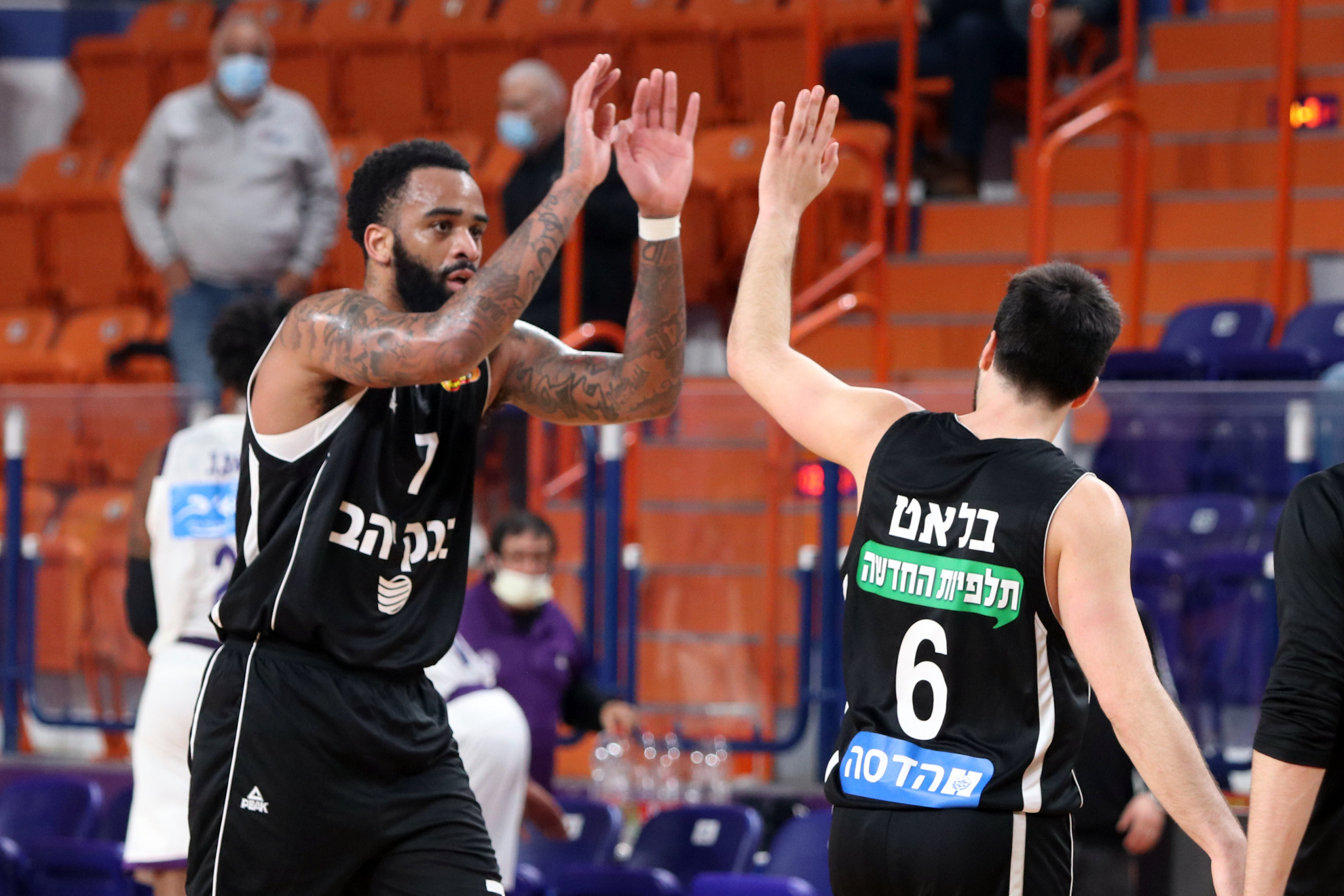 צפו: פרמיירה מוצלחת לסטנטון קיד