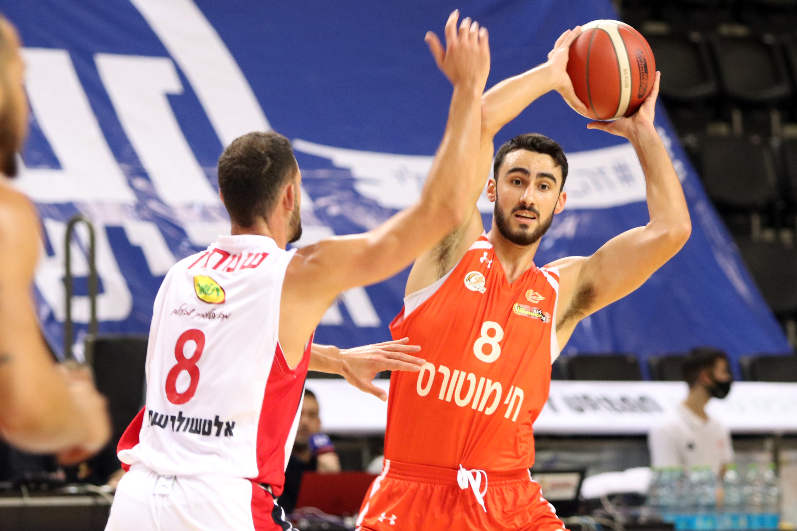 הערב: הפועל חיפה מגיעה ללב המושבה