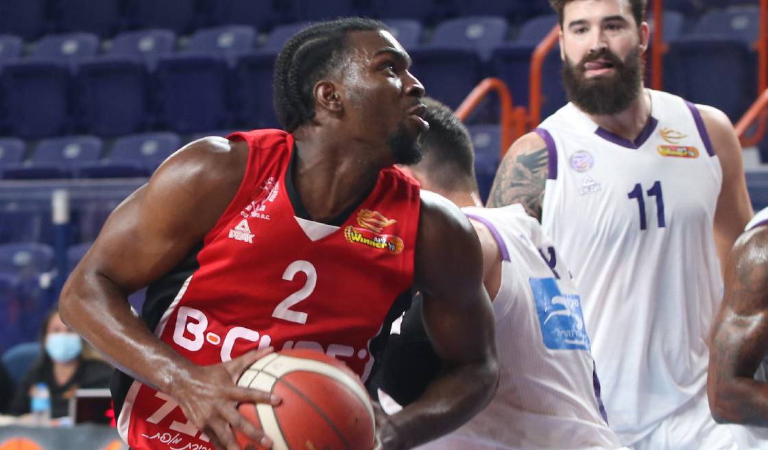 צפו: דאבל-דאבל מרשים לקינן אוואנס