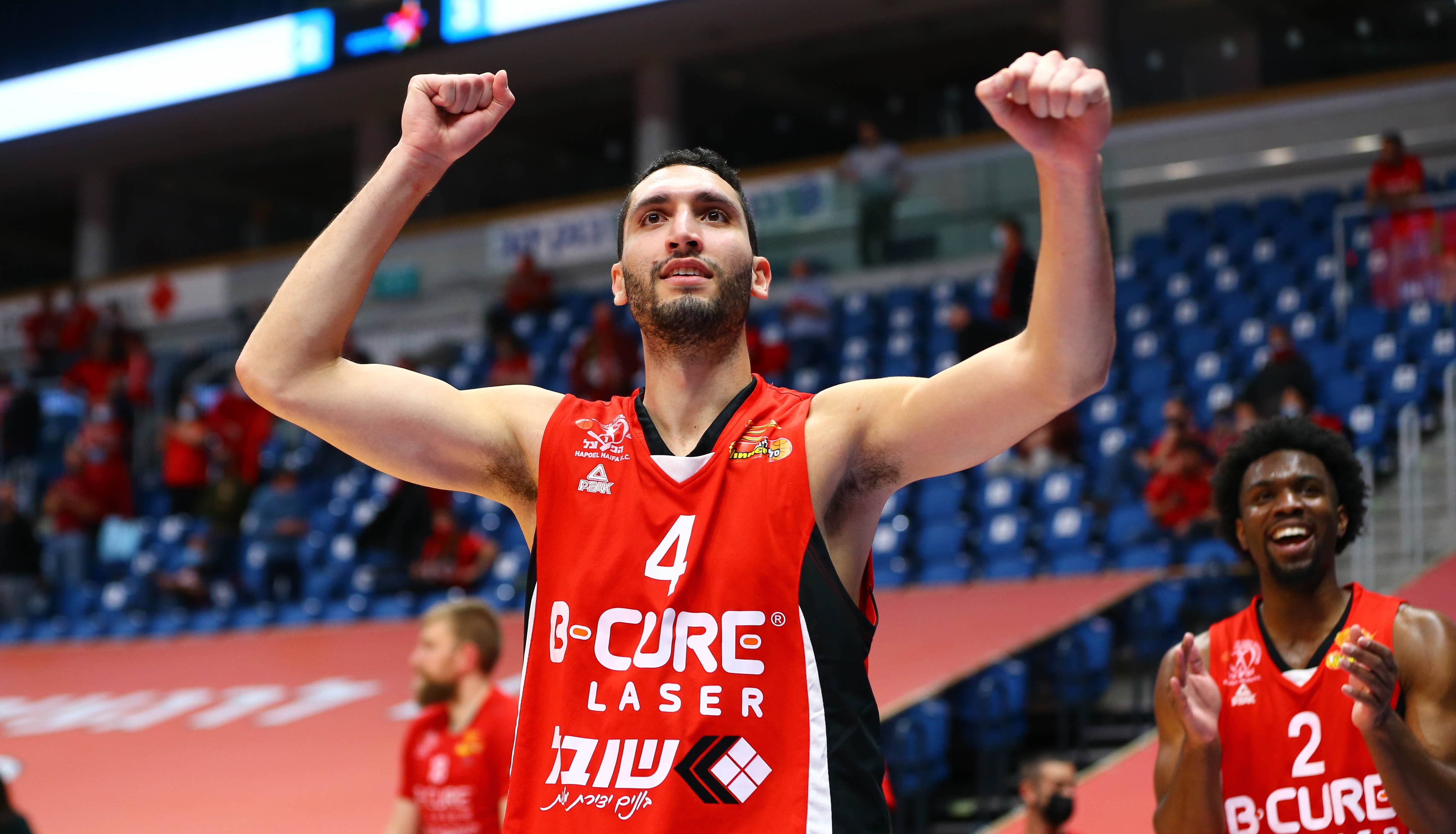 משעור כיכב, הפועל חיפה ניצחה בקונכיה