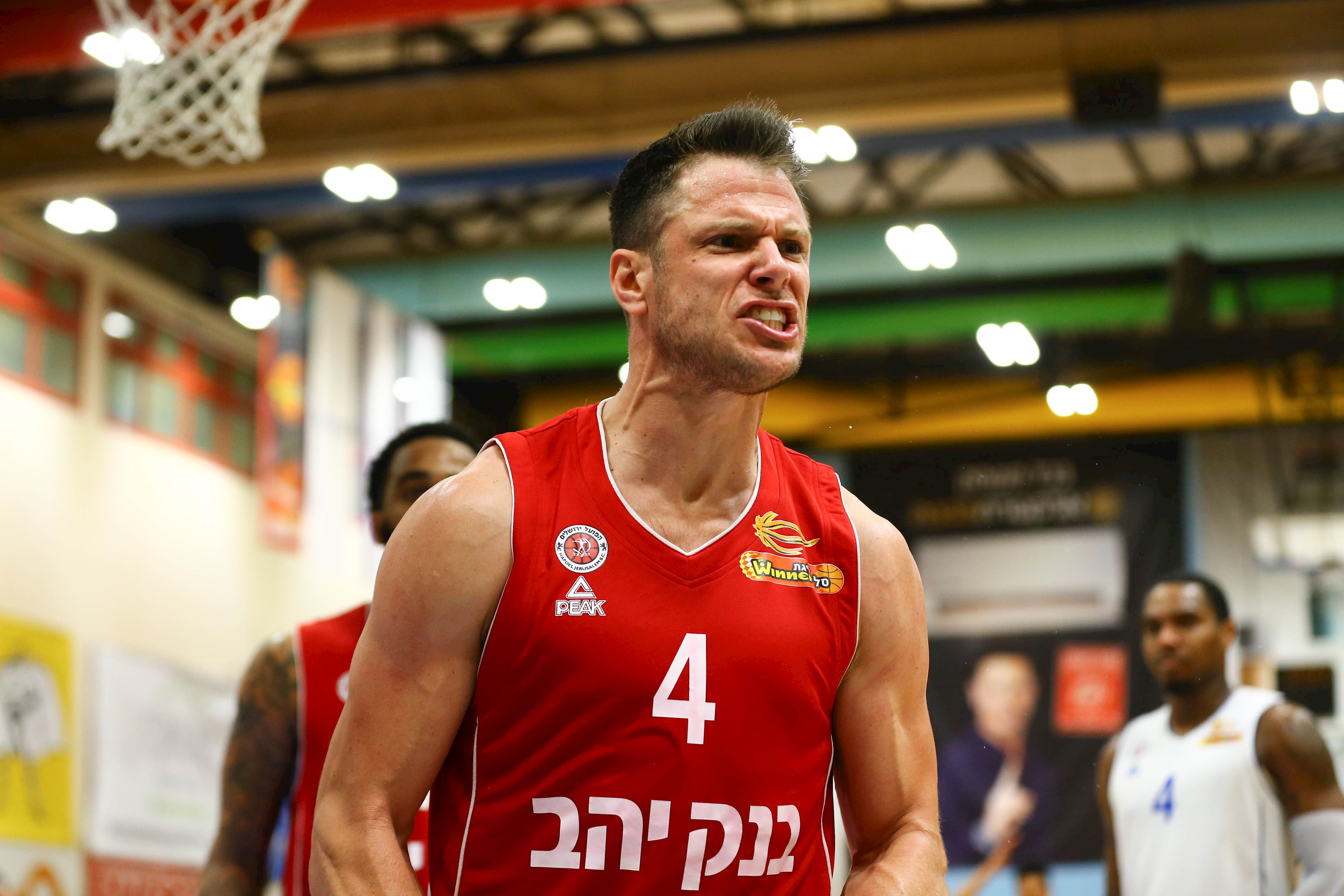 טופ 10: הגגות של קרמר גנבו את ההצגה