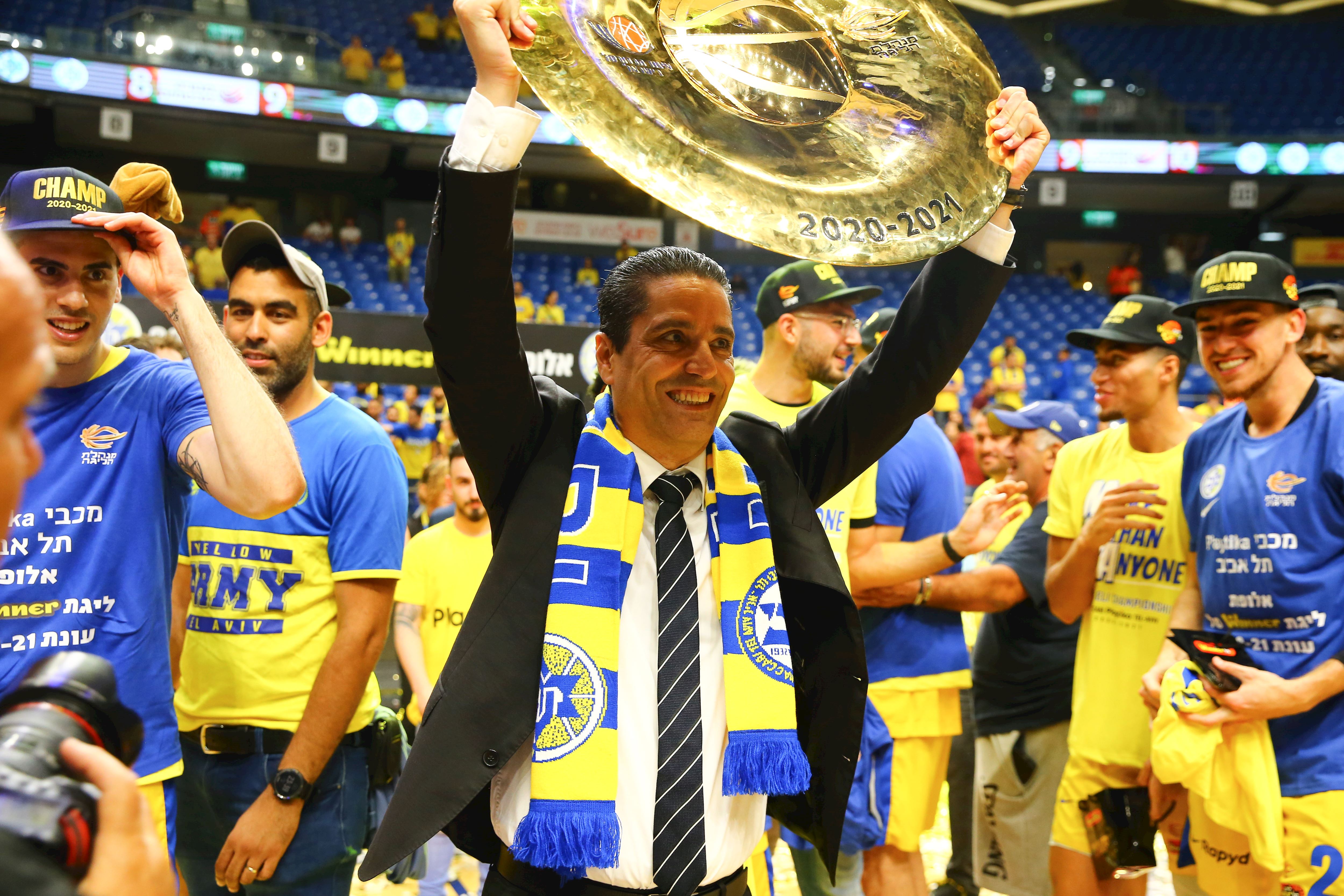 "גאה בשחקנים על הריכוז והמוטיבציה"