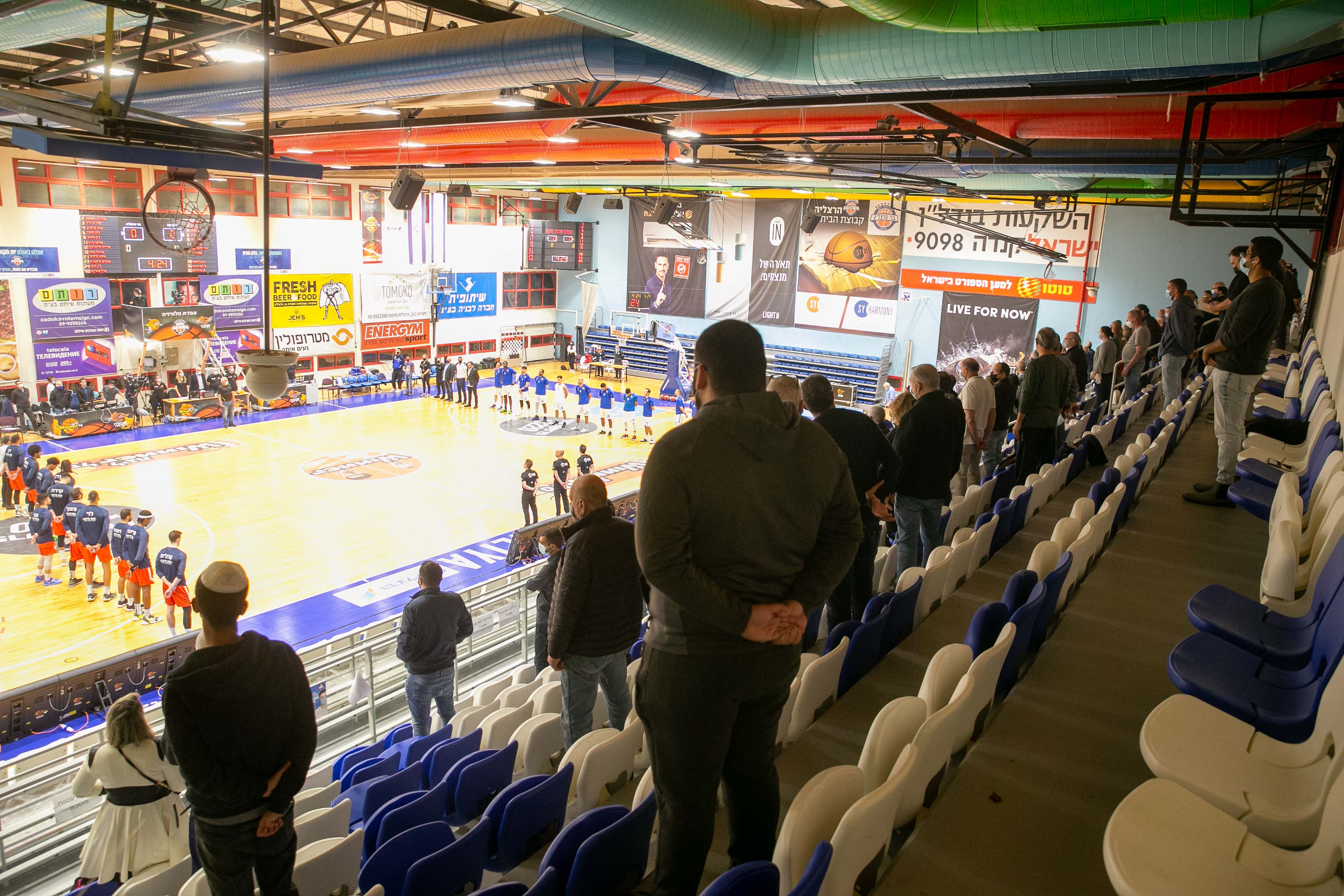 "חזרתם של האוהדים היא צו השעה"