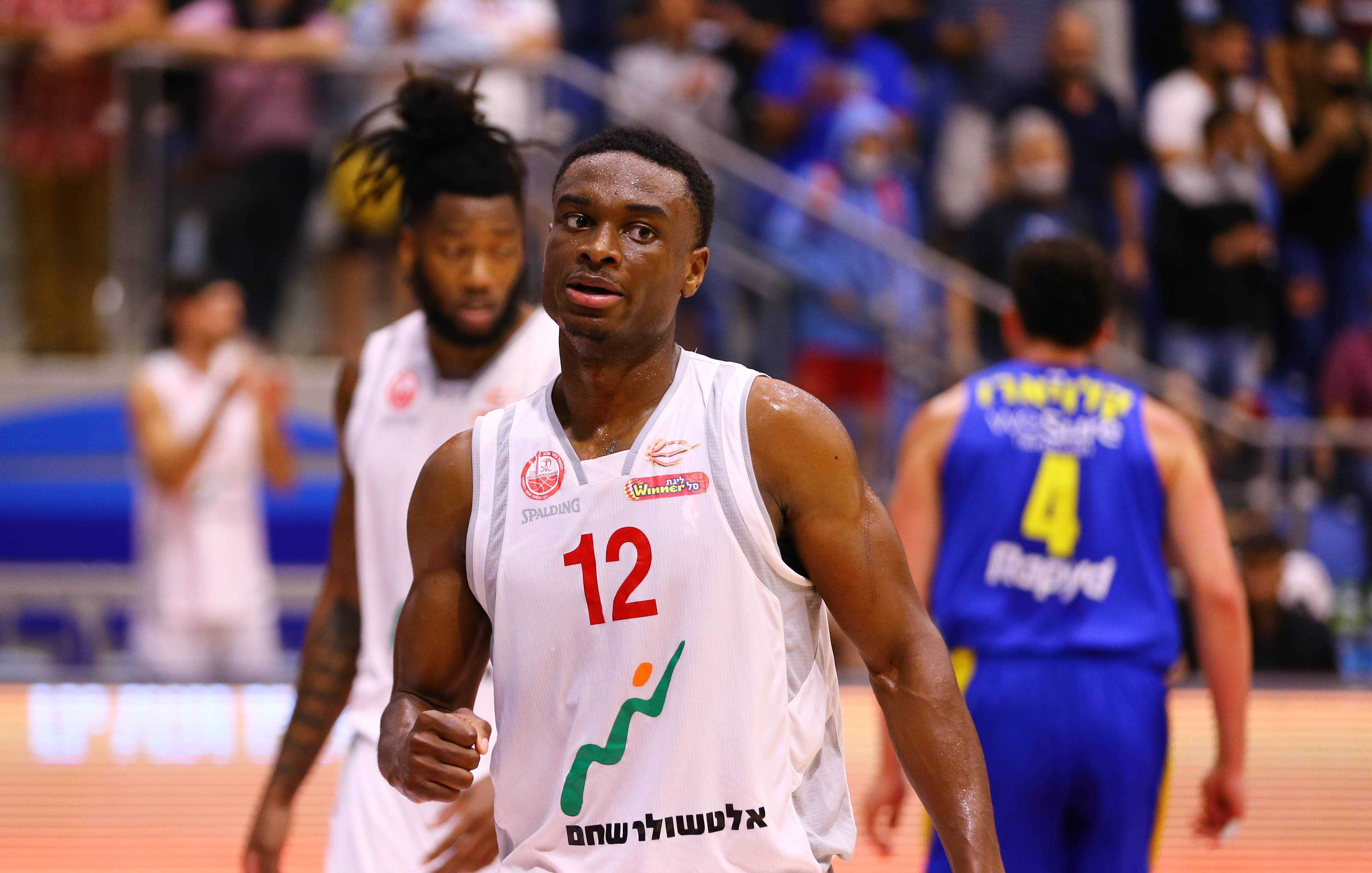 מצטיין חודש אפריל: קיילב אגאדה