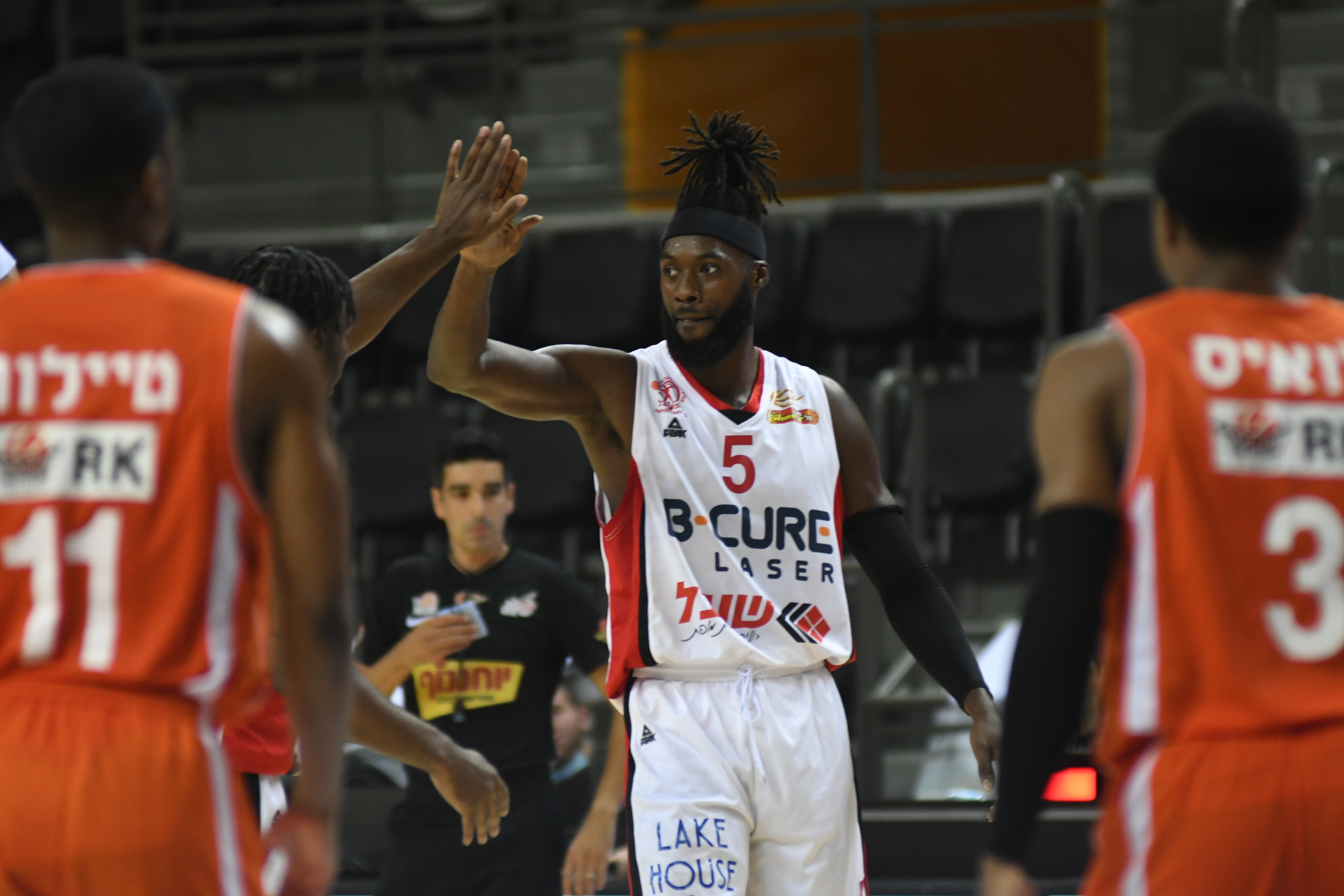 צפו: מהפך מדהים להפועל חיפה במאני טיים