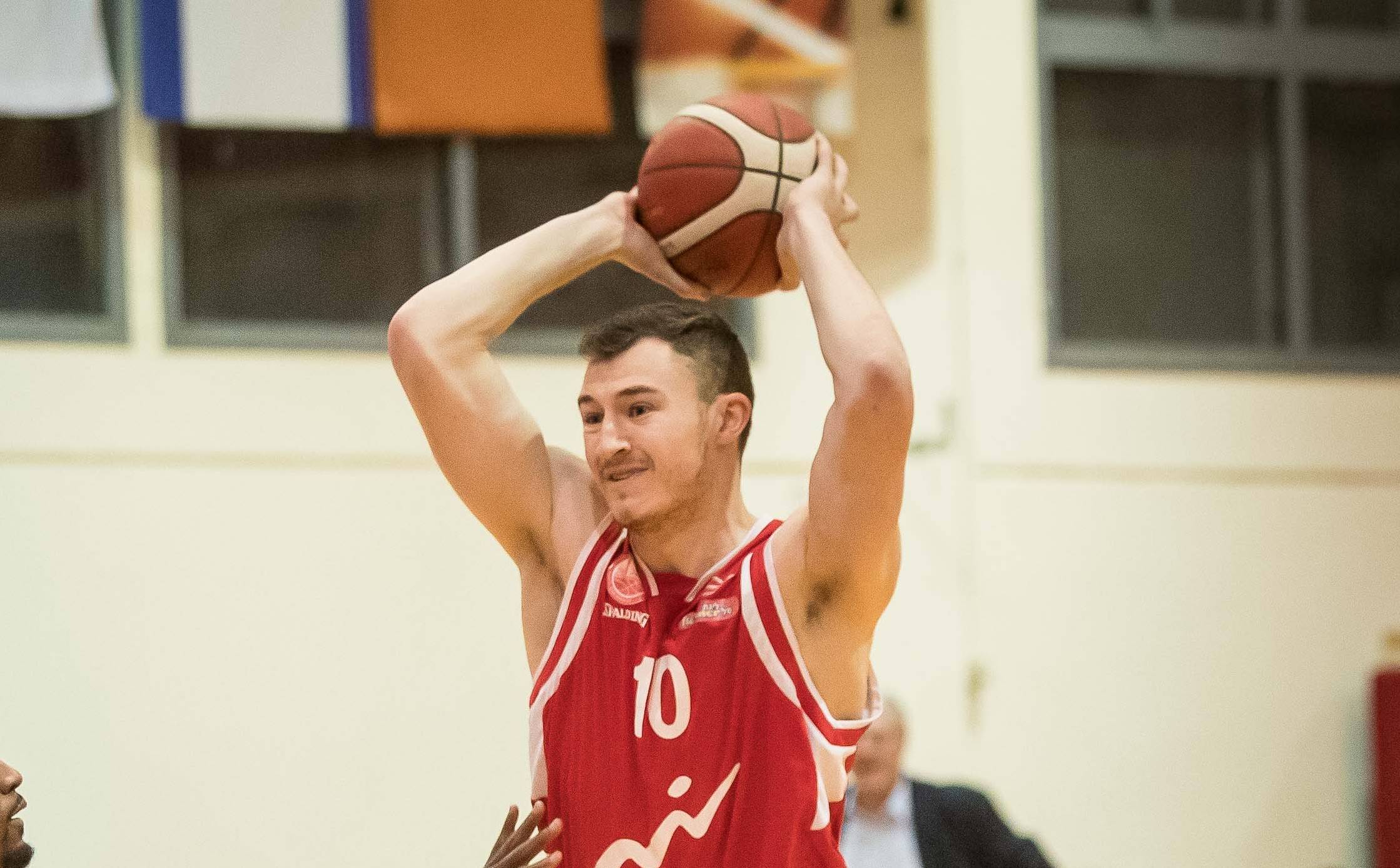 צפו: שיא עונה במדד לספנסר וייס