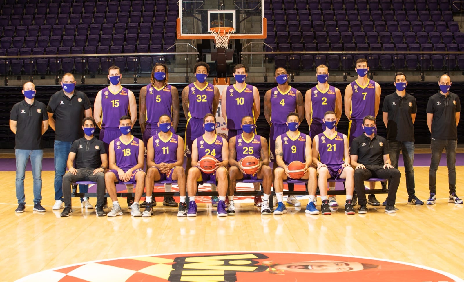 הפועל חולון מציגה: "רק העיניים מדברות"