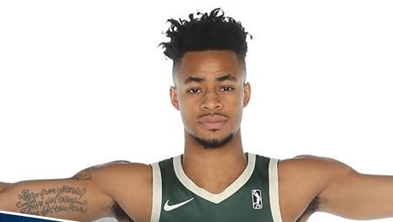 מוריס חתם לחודש כמחליף זמני לקלארק