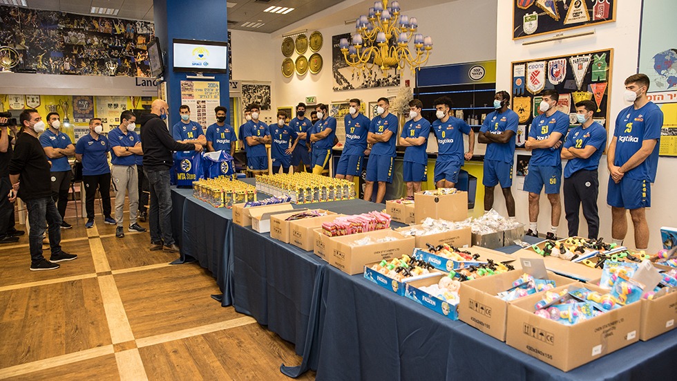 "מקווים שנעלה להם חיוך על הפנים"