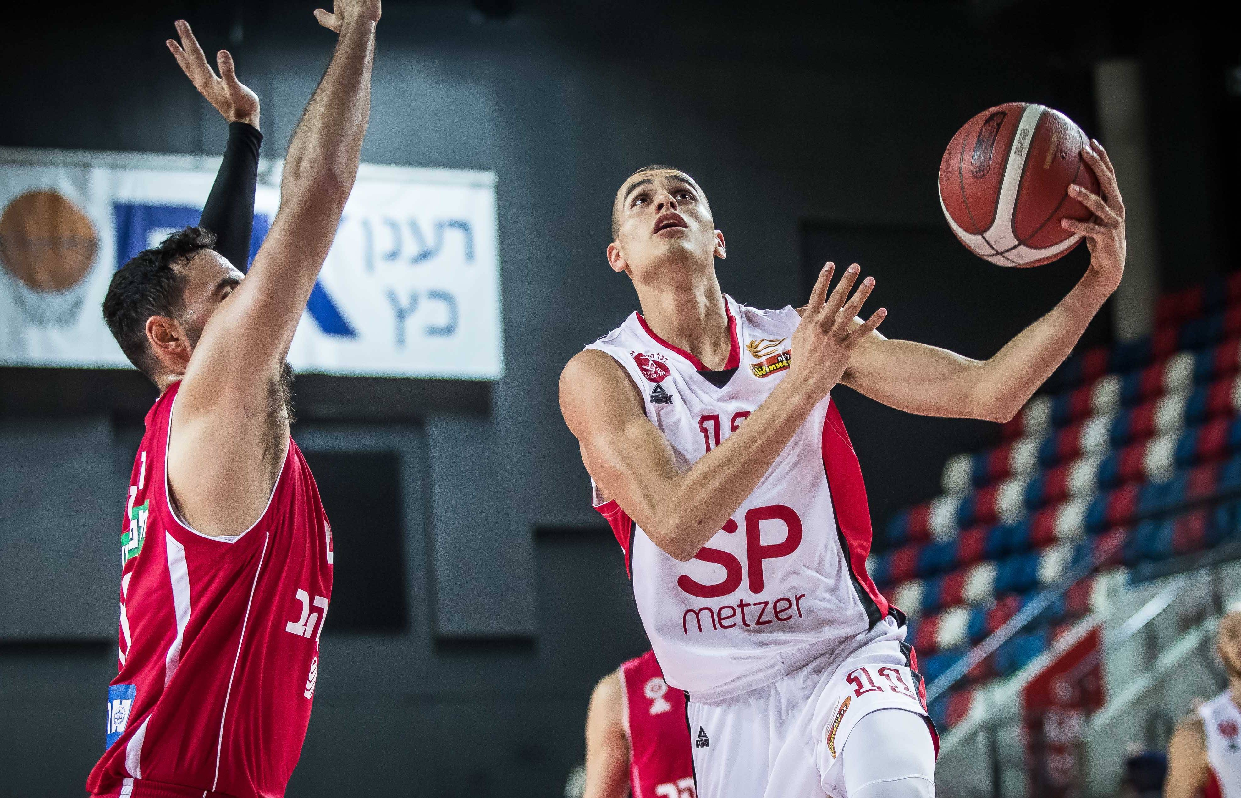 צפו: ים מדר הרשים רגע לפני הדראפט