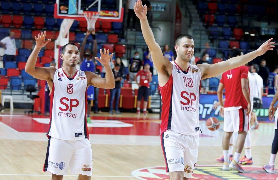 האדומים התרחקו מהתחתית עם ניצחון יקר