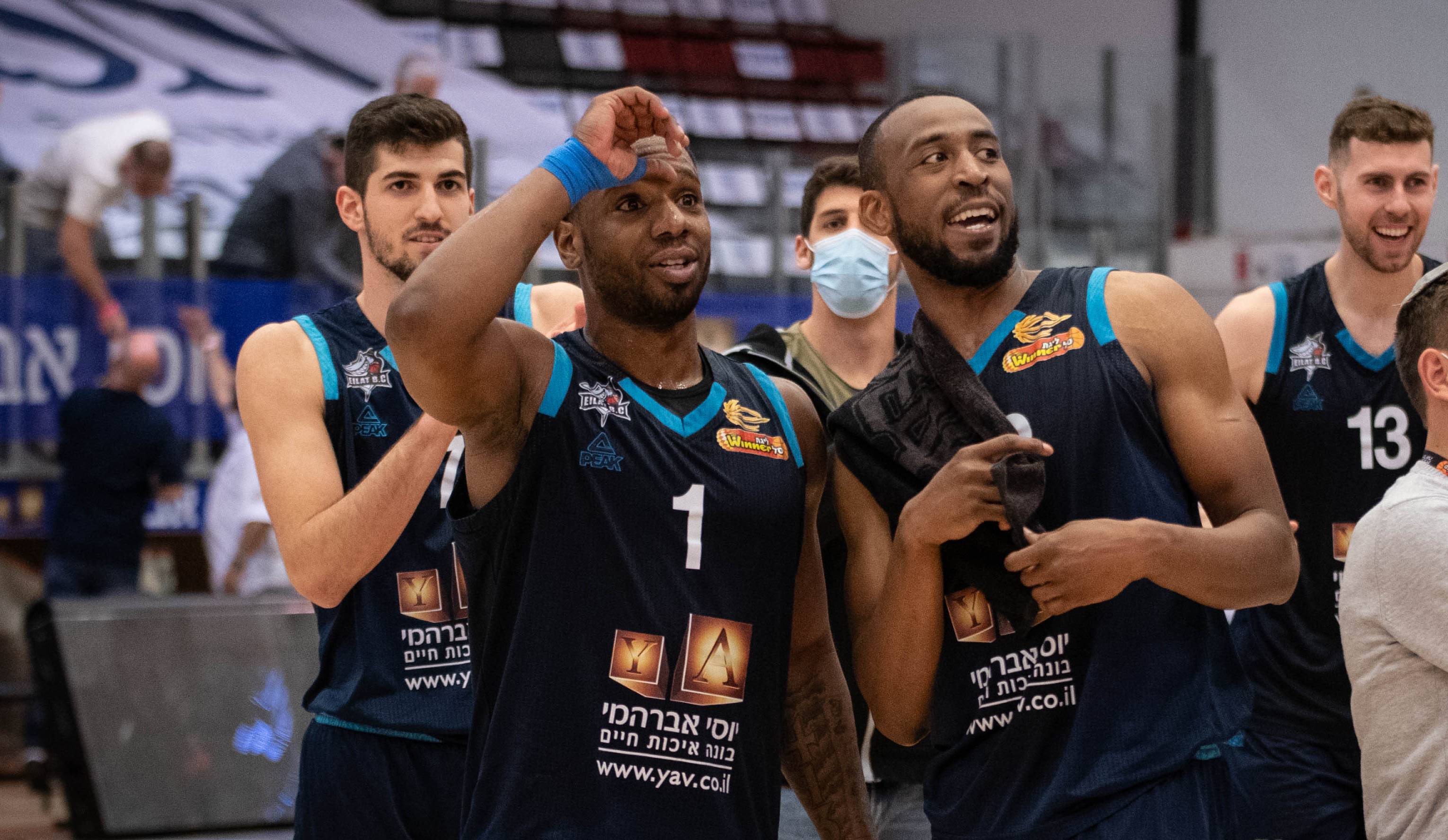 צפו: מי אם לא מארקל בראון בפסגת המצעד