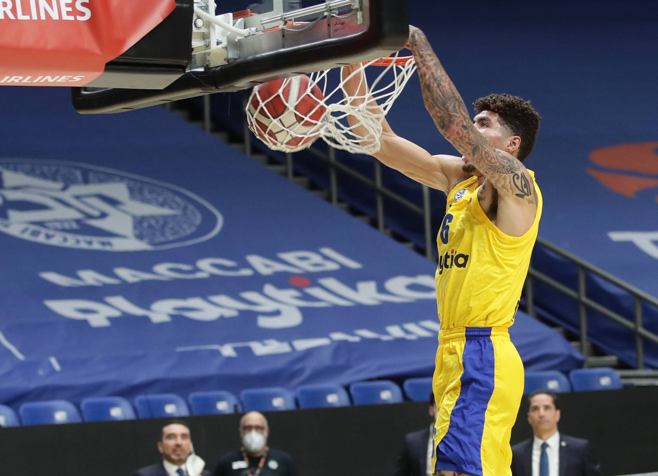 האלופה התחילה את הליגה ברגל ימין