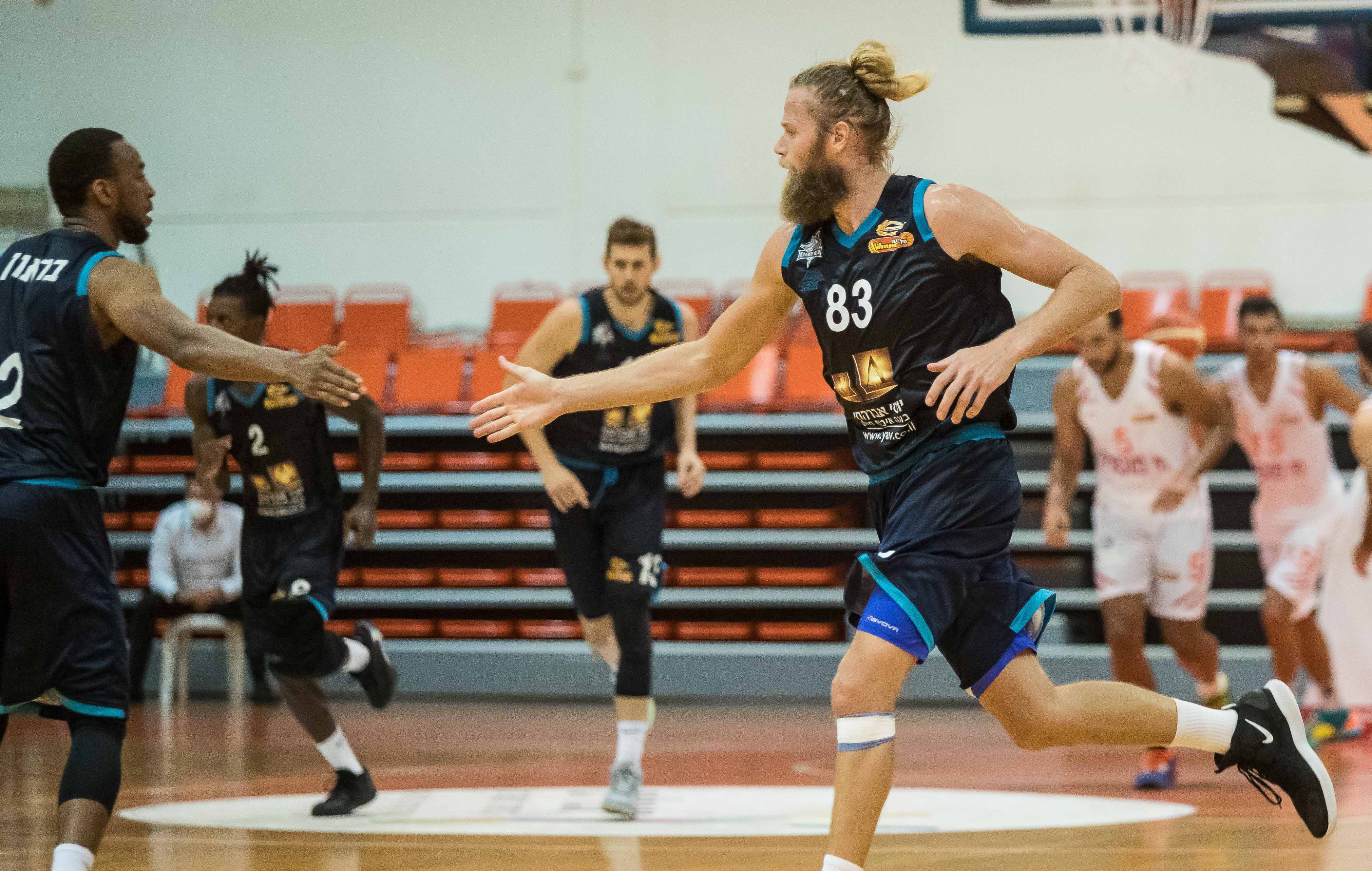 צפו: "הויקינג" חזר לפרקט עם תצוגה גדולה