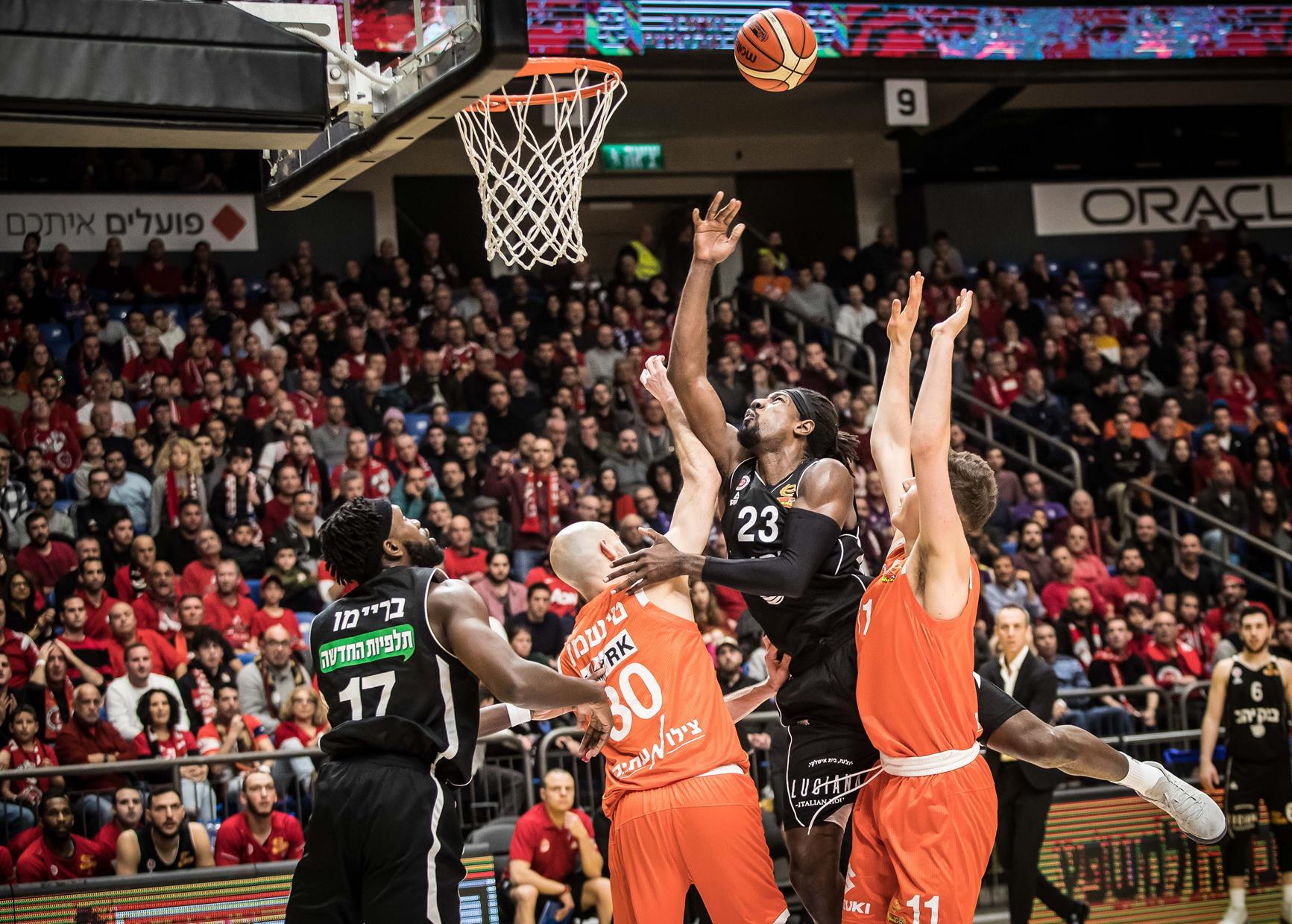 הערב: קרב צמרת מסקרן בחידוש הליגה