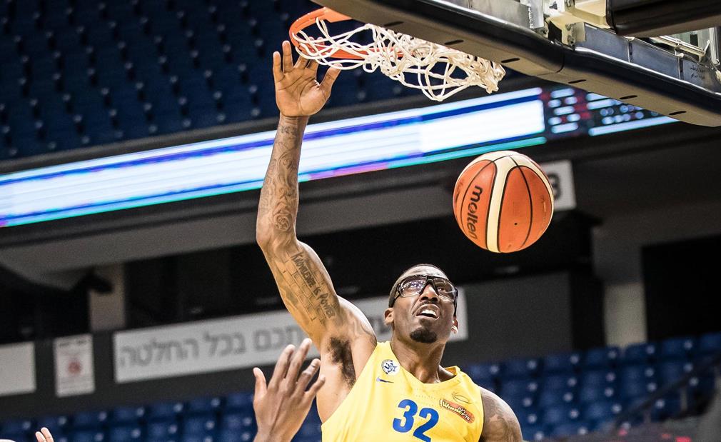 צפו: שיא עונה בקליעה לאמארה סטודמאייר