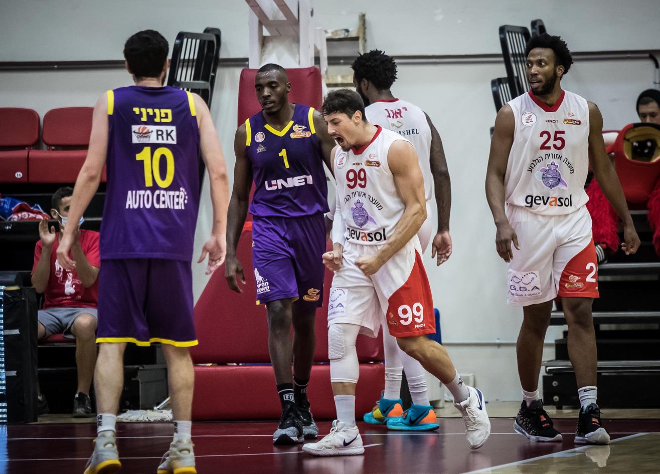 צפו: דאבל-דאבל מרשים ליפתח זיו