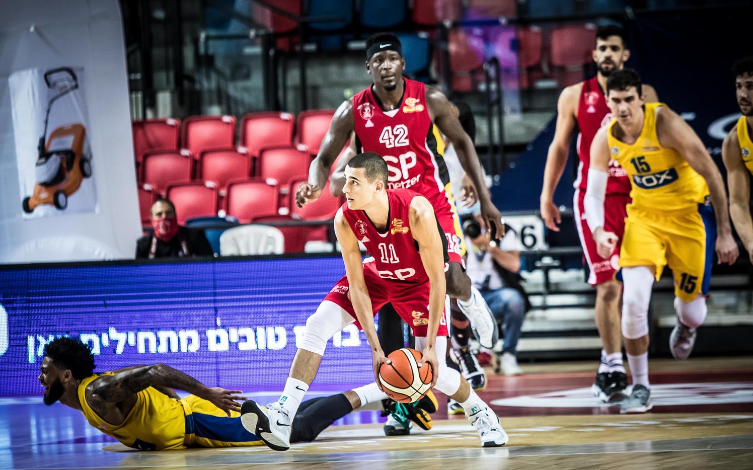 צפו: הצגה מדהימה לים מדר בניצחון בדרבי