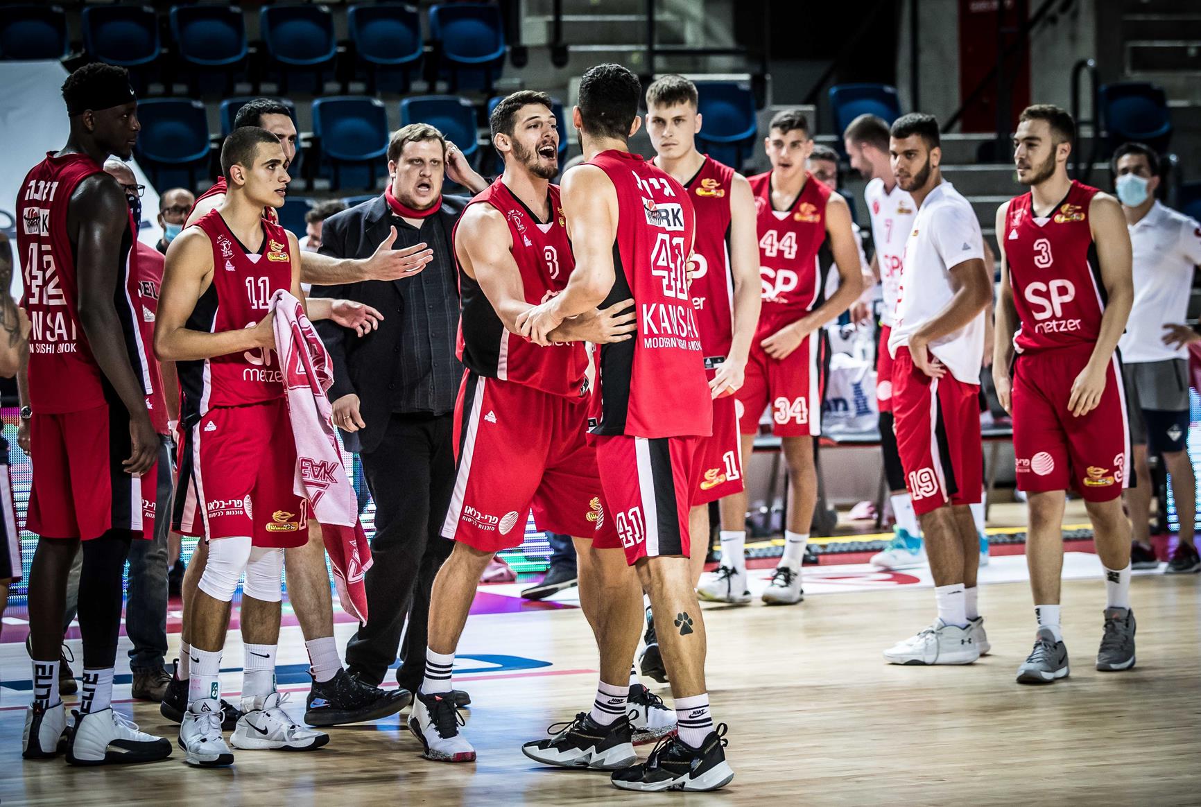 מאמץ חדש להפועל ת"א: BLUEHAWK CI