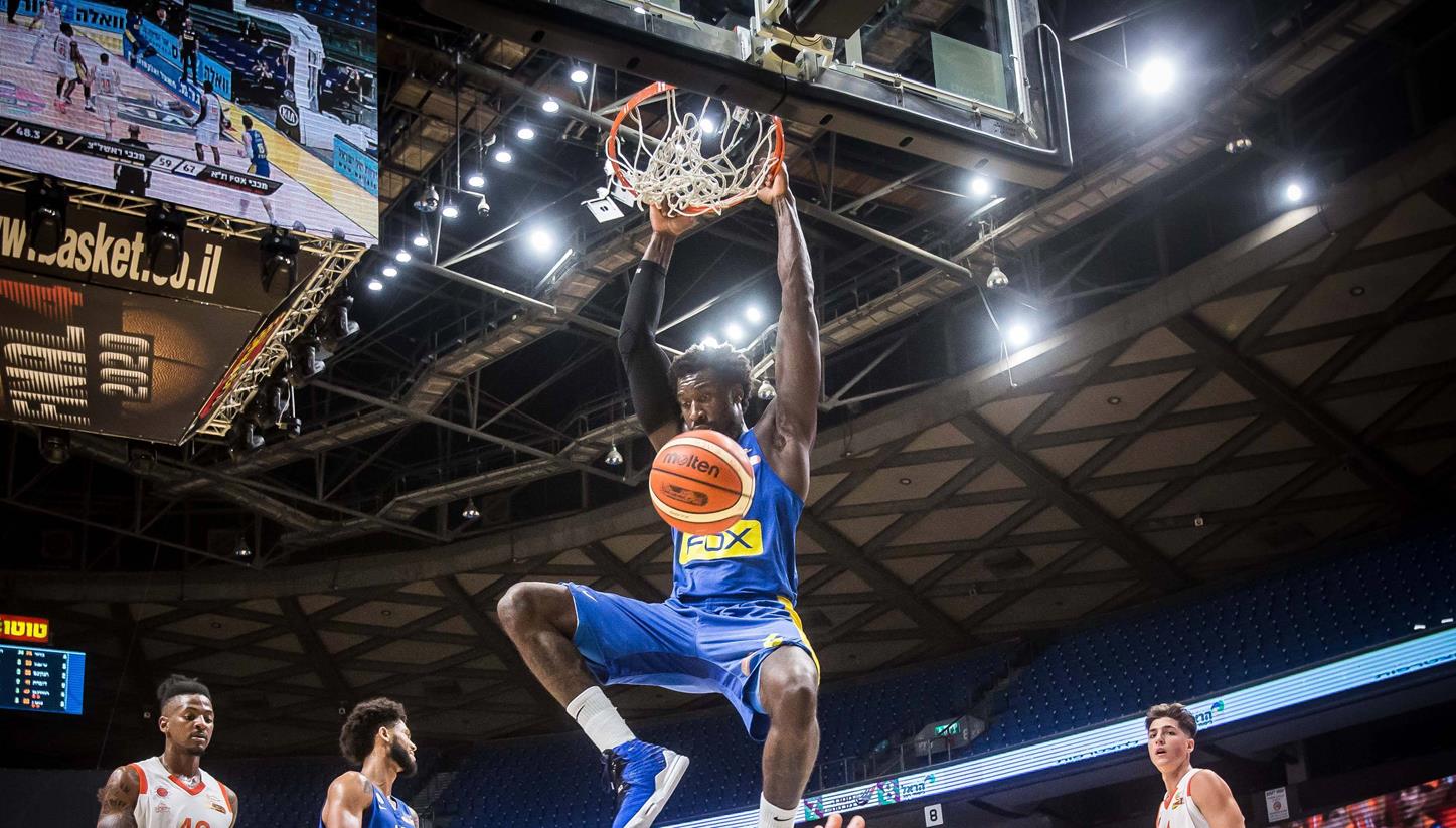 טופ 10: השתלטות של האנטר וסטודמאייר 