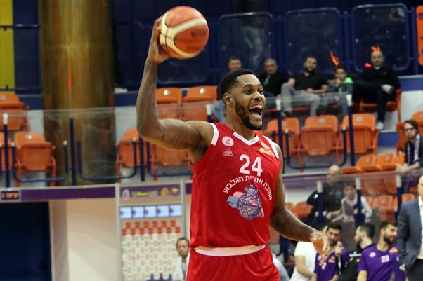 מצטיין המחזור ה-17: ג'יימס קלי