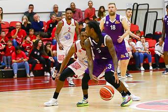 צפו: 36 נקודות לקאט בארבר הלוהט