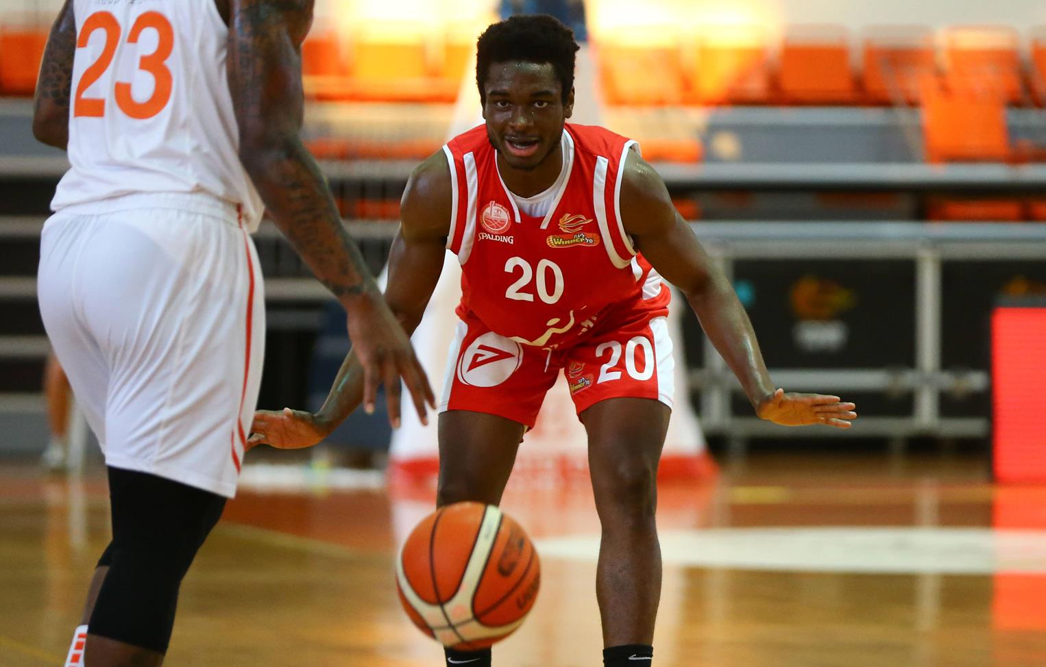 צפו: עוד משחק מצוין לקיילב אגאדה